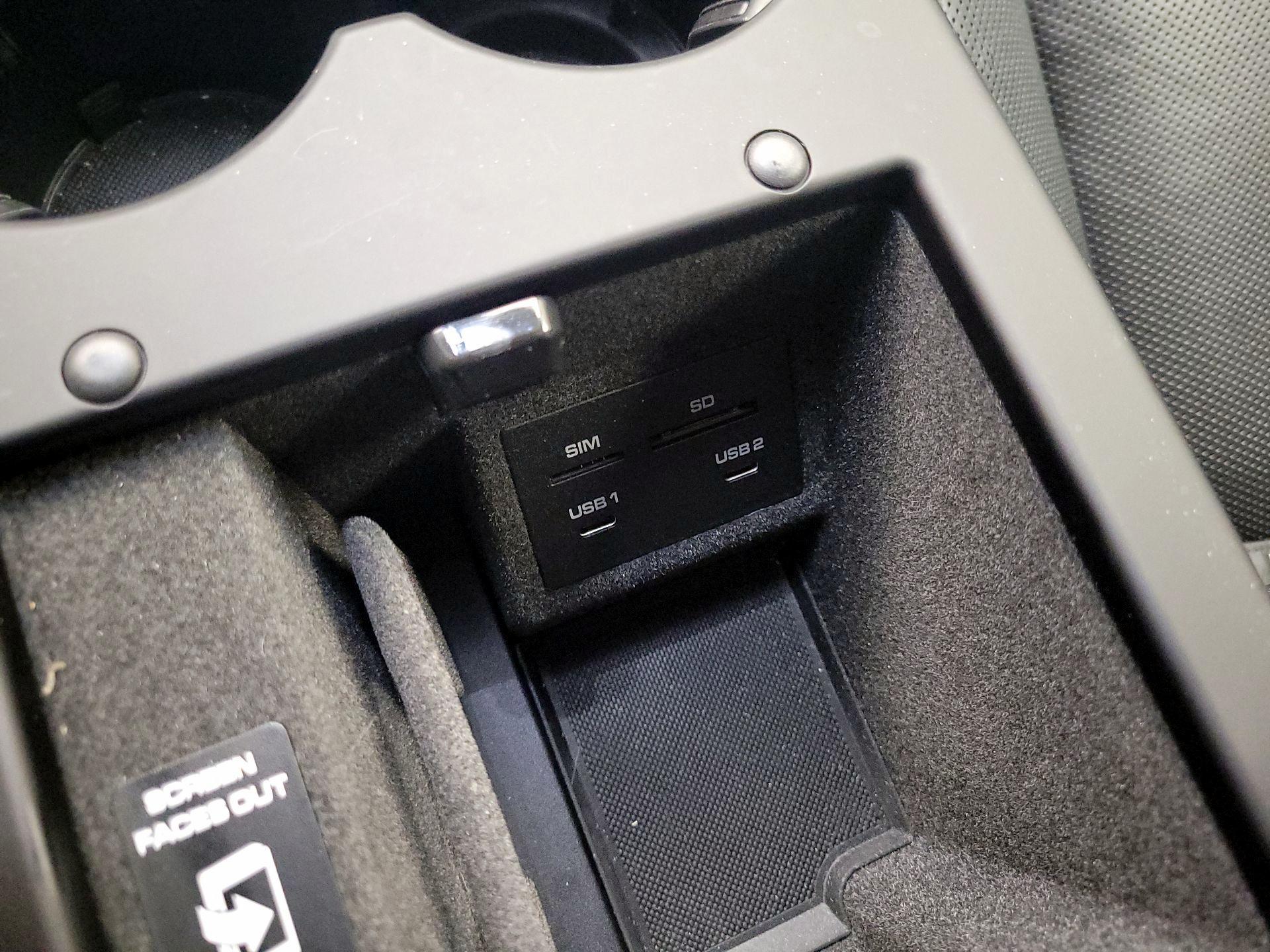 Thumbnail: 2023 Porsche Macan - 18