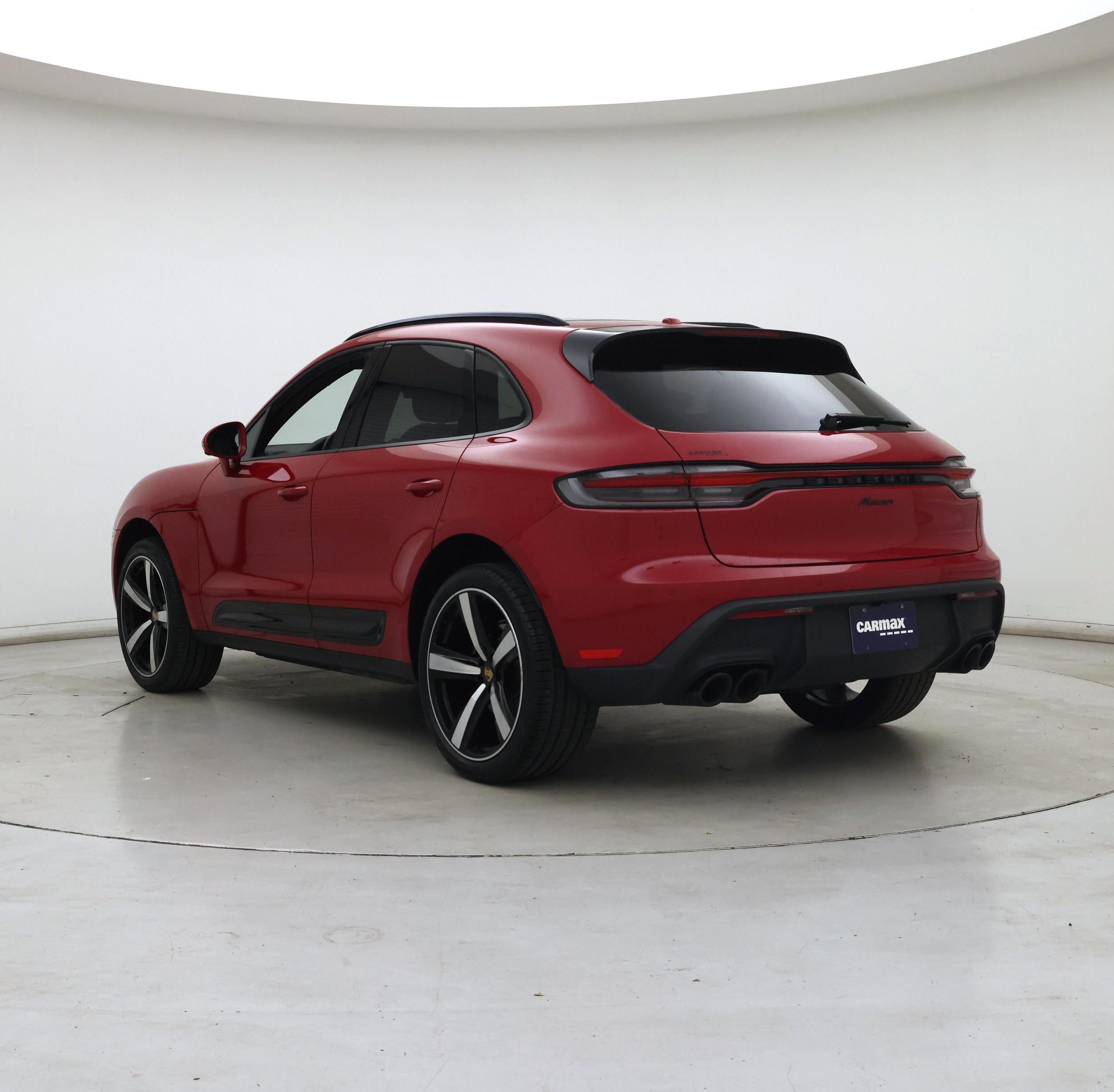 Thumbnail: 2023 Porsche Macan - 2