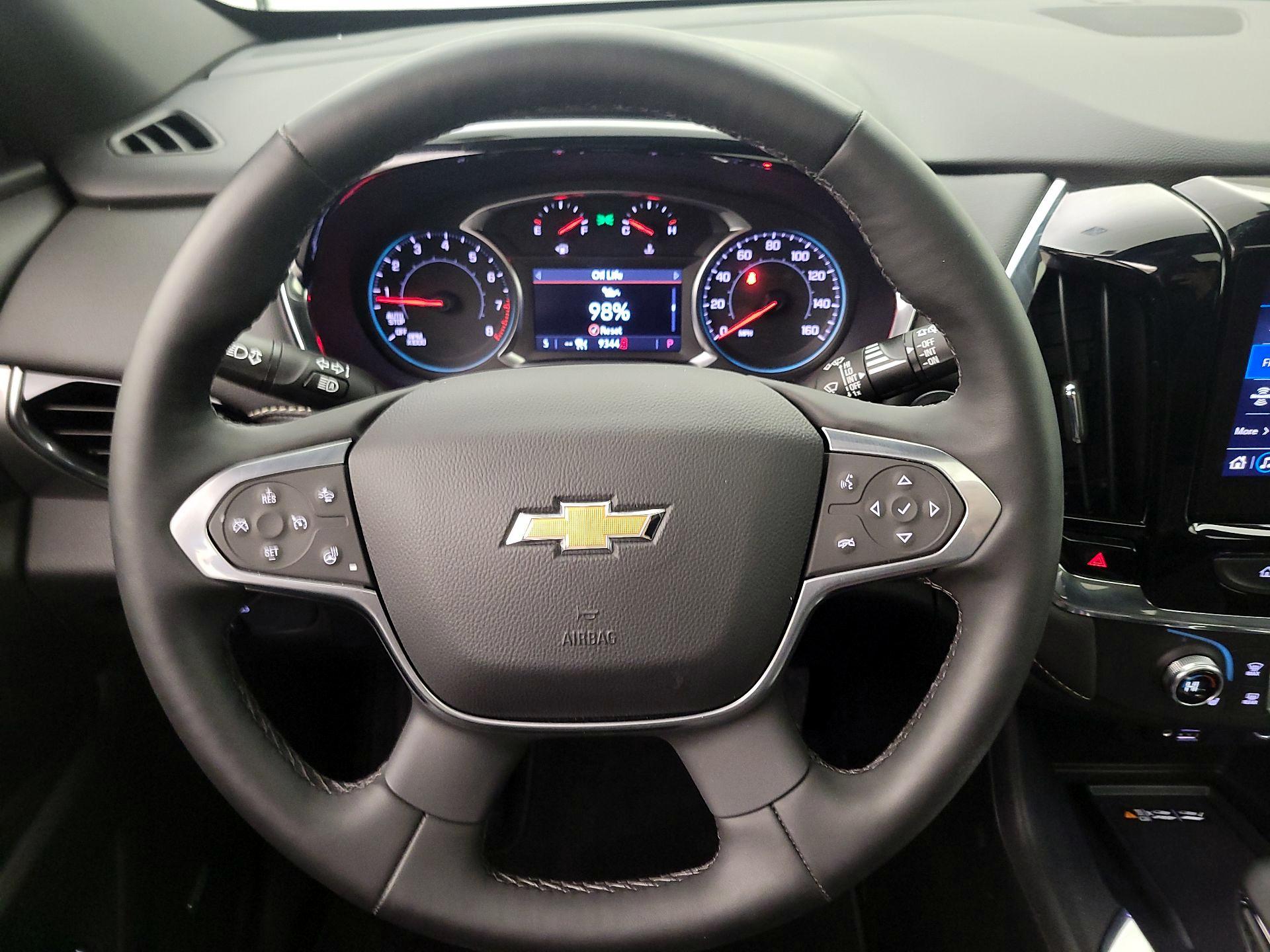 Thumbnail: 2023 Chevrolet Traverse - 10