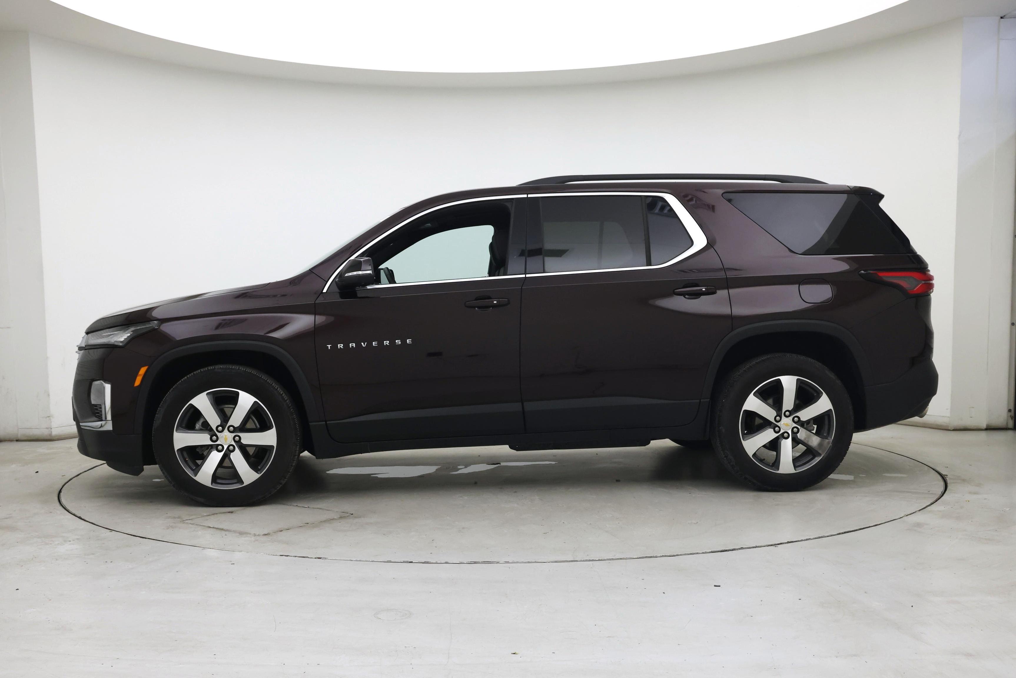 Thumbnail: 2023 Chevrolet Traverse - 3