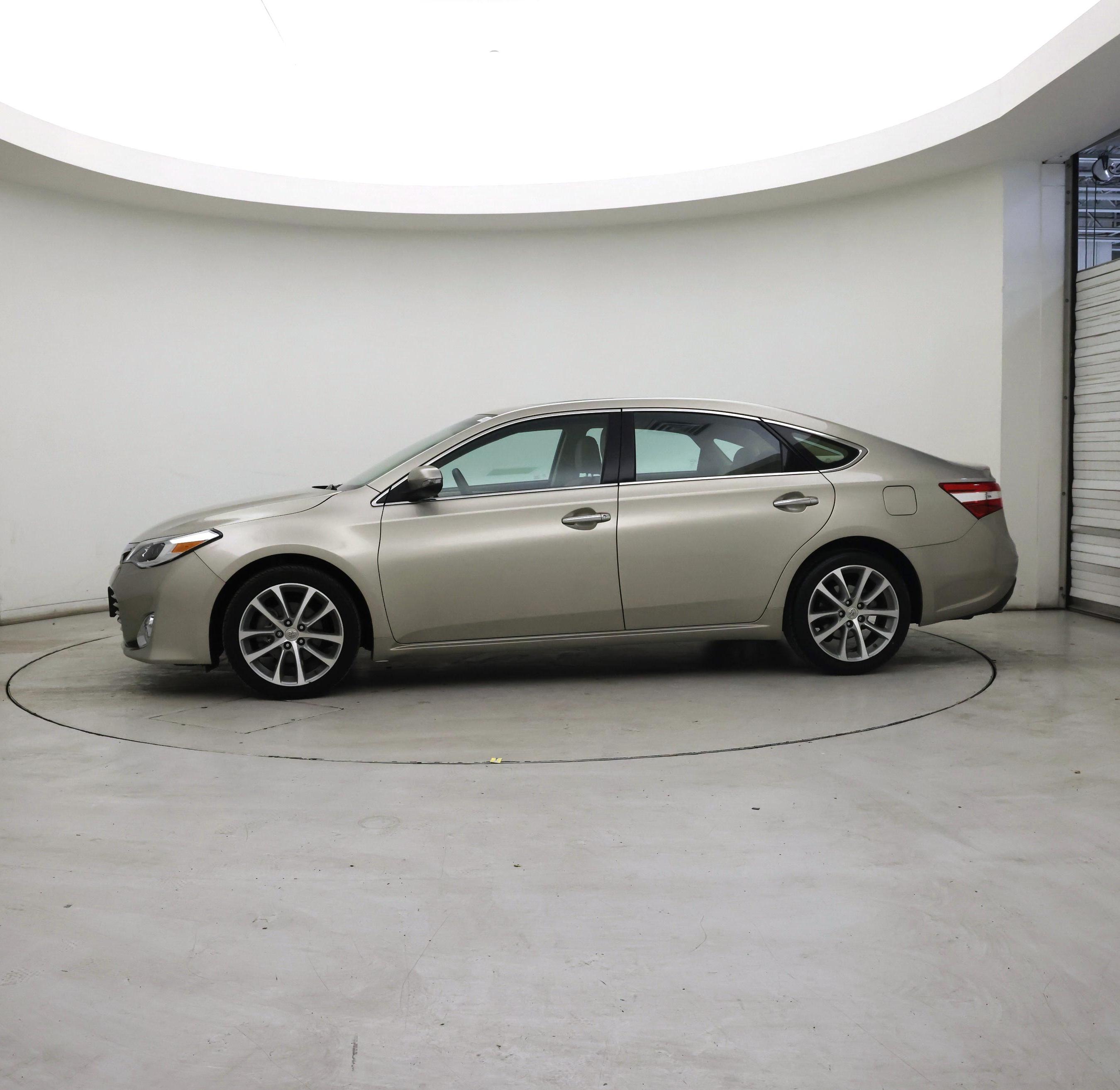 Thumbnail: 2014 Toyota Avalon - 3