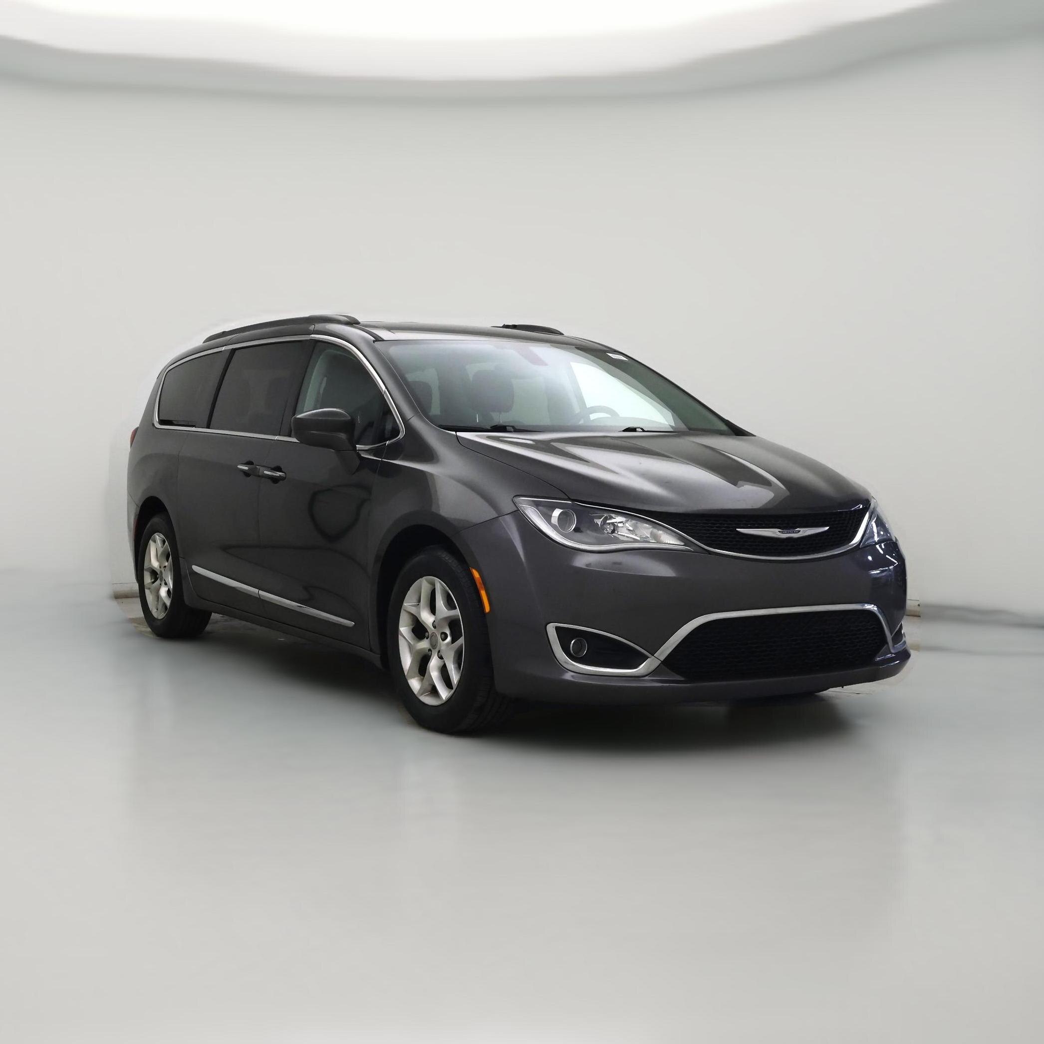 Thumbnail: 2017 Chrysler Pacifica - 1