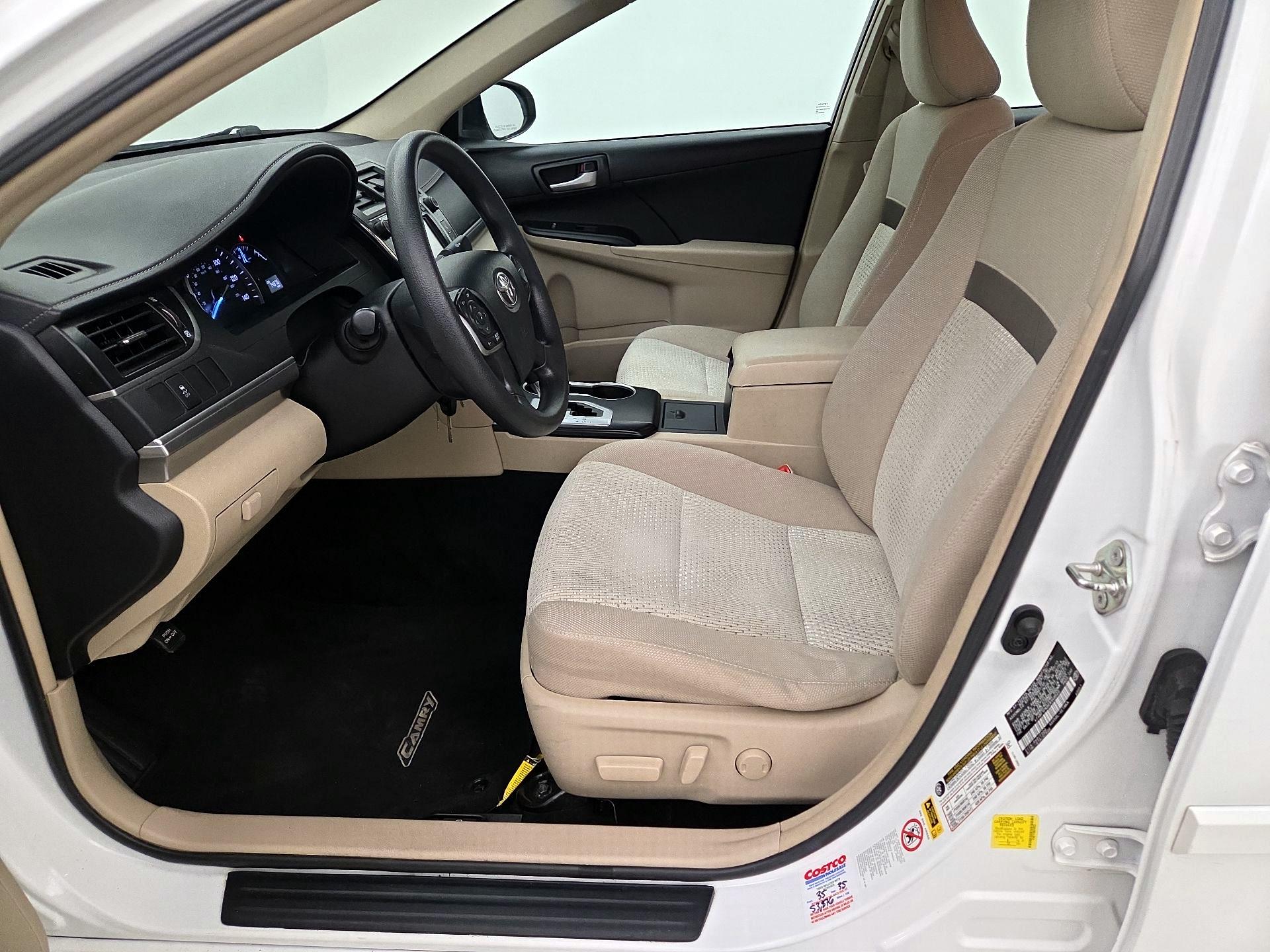 Thumbnail: 2014 Toyota Camry - 11