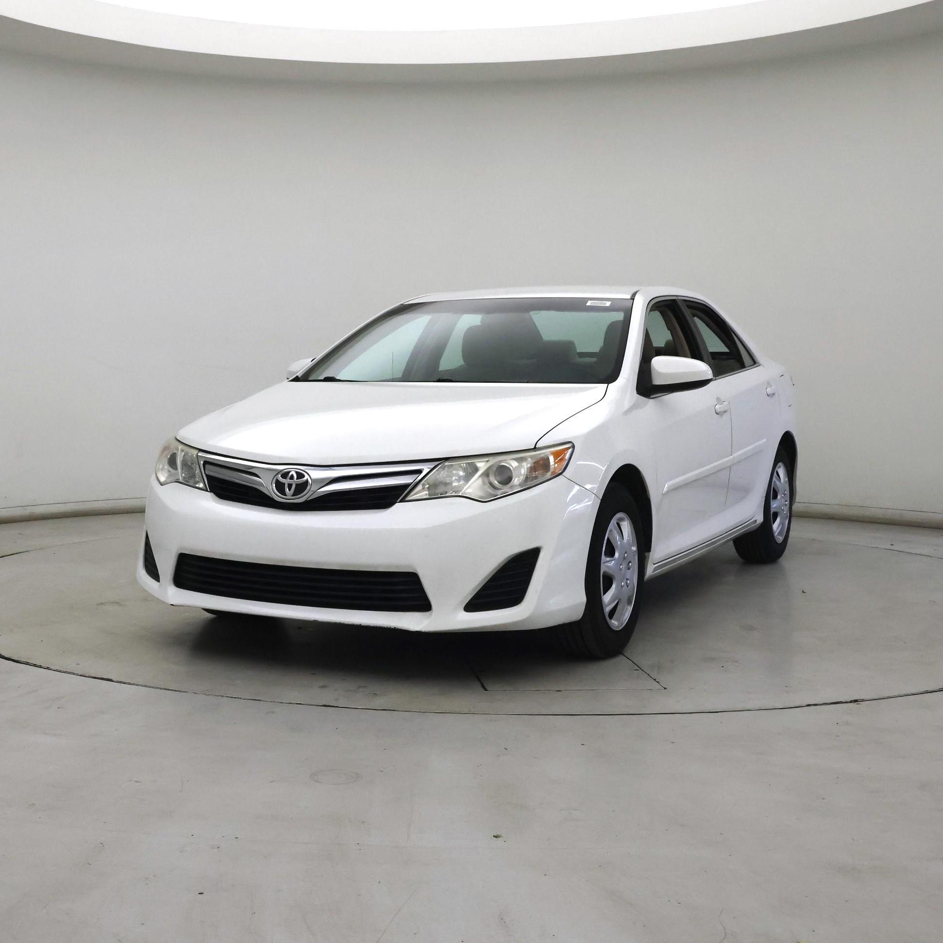 Thumbnail: 2014 Toyota Camry - 4