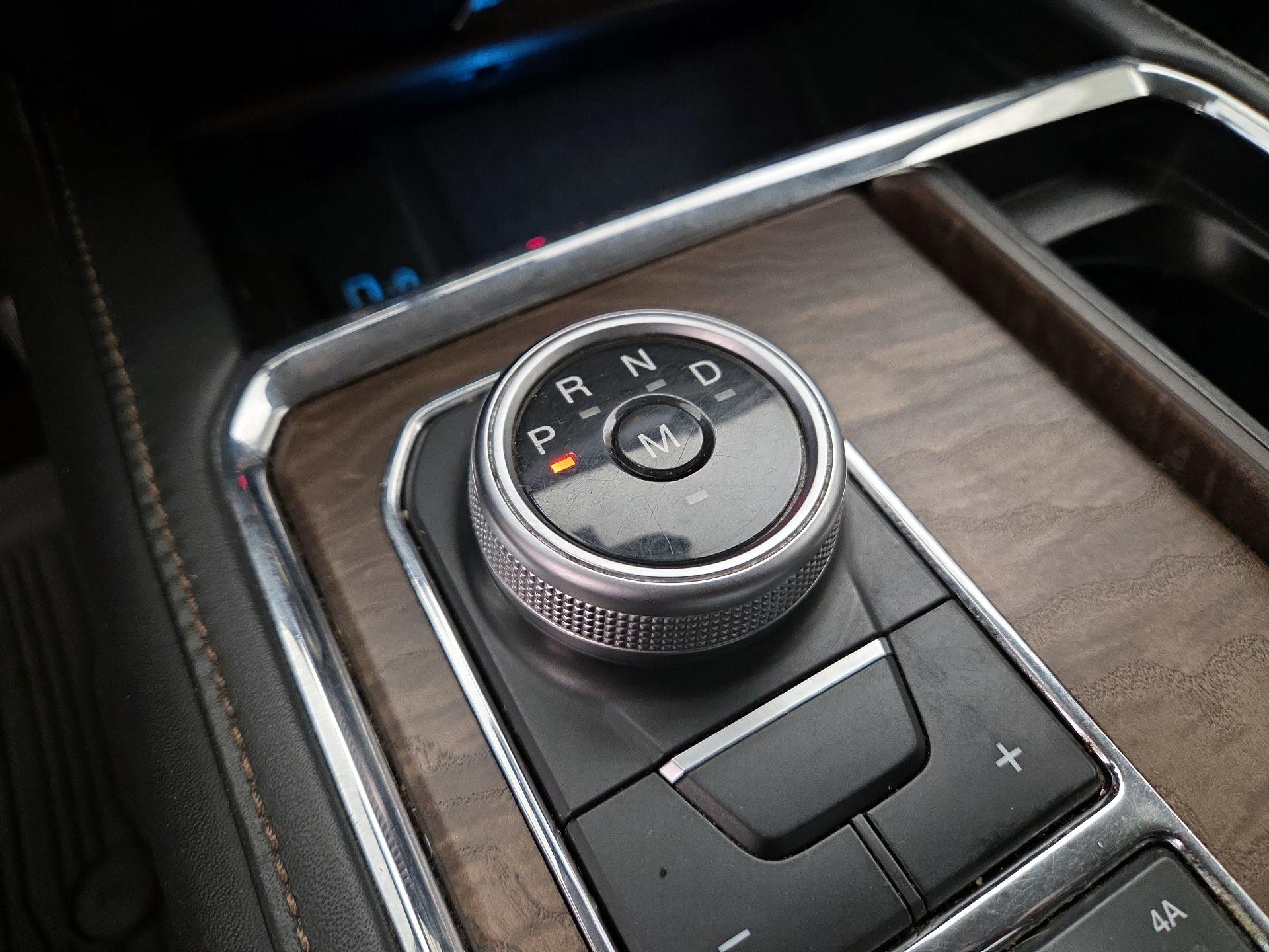 Thumbnail: 2021 Ford Expedition - 16