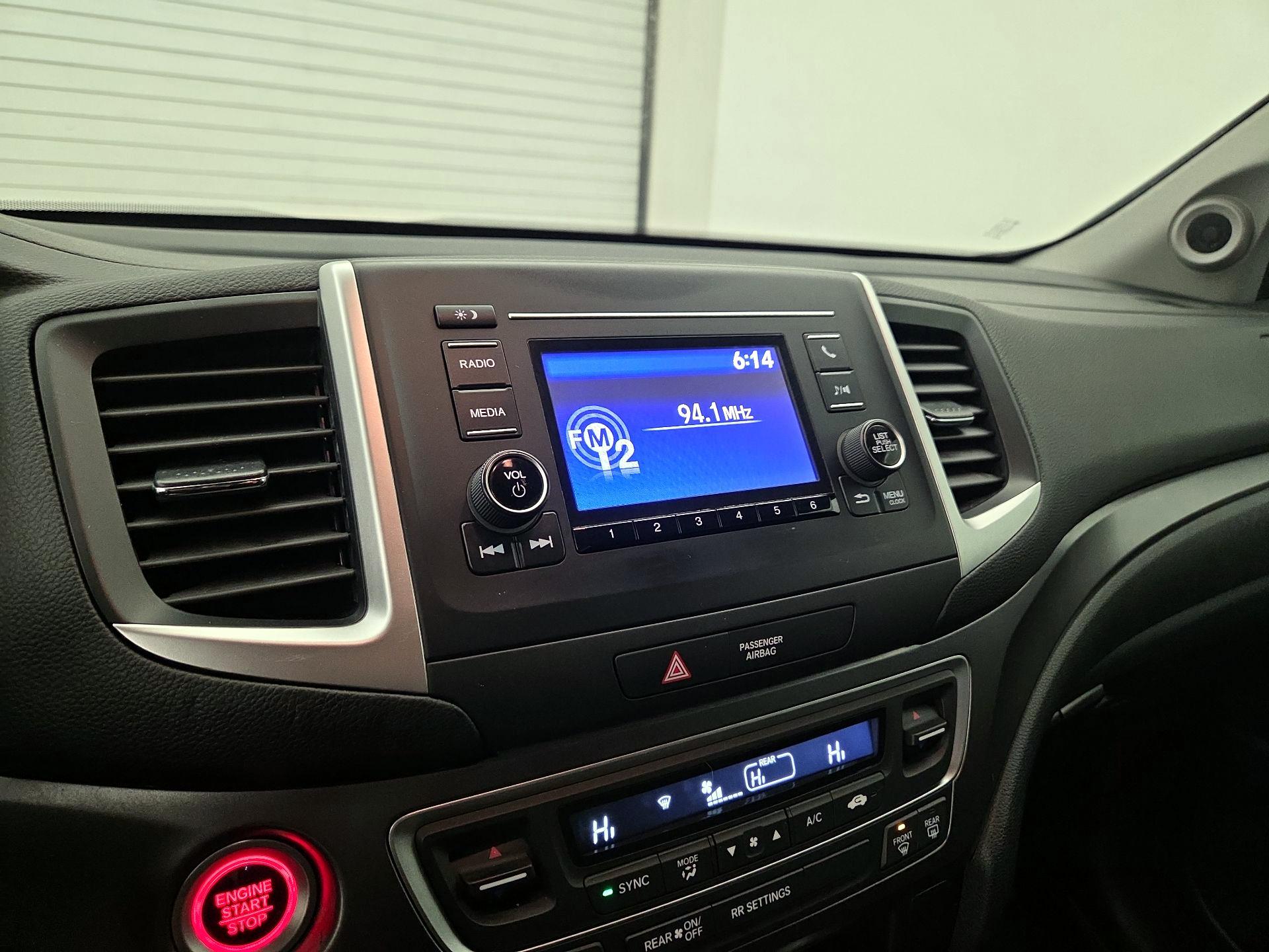 Thumbnail: 2019 Honda Ridgeline - 15