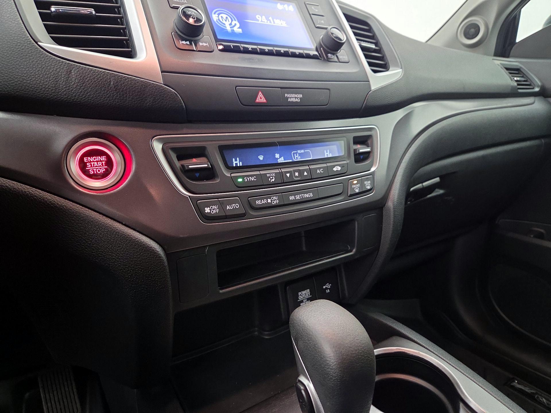 Thumbnail: 2019 Honda Ridgeline - 16