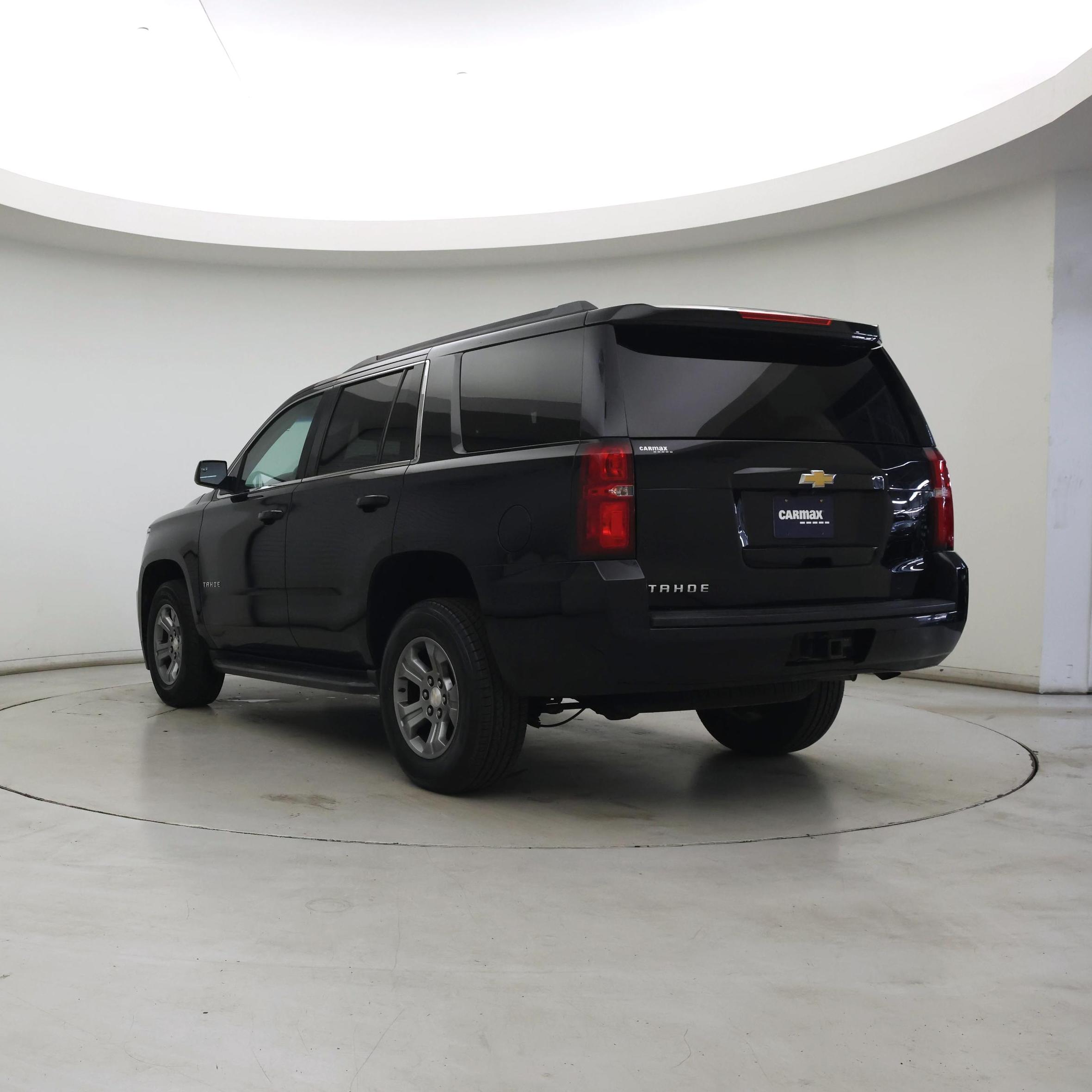 Thumbnail: 2018 Chevrolet Tahoe - 2