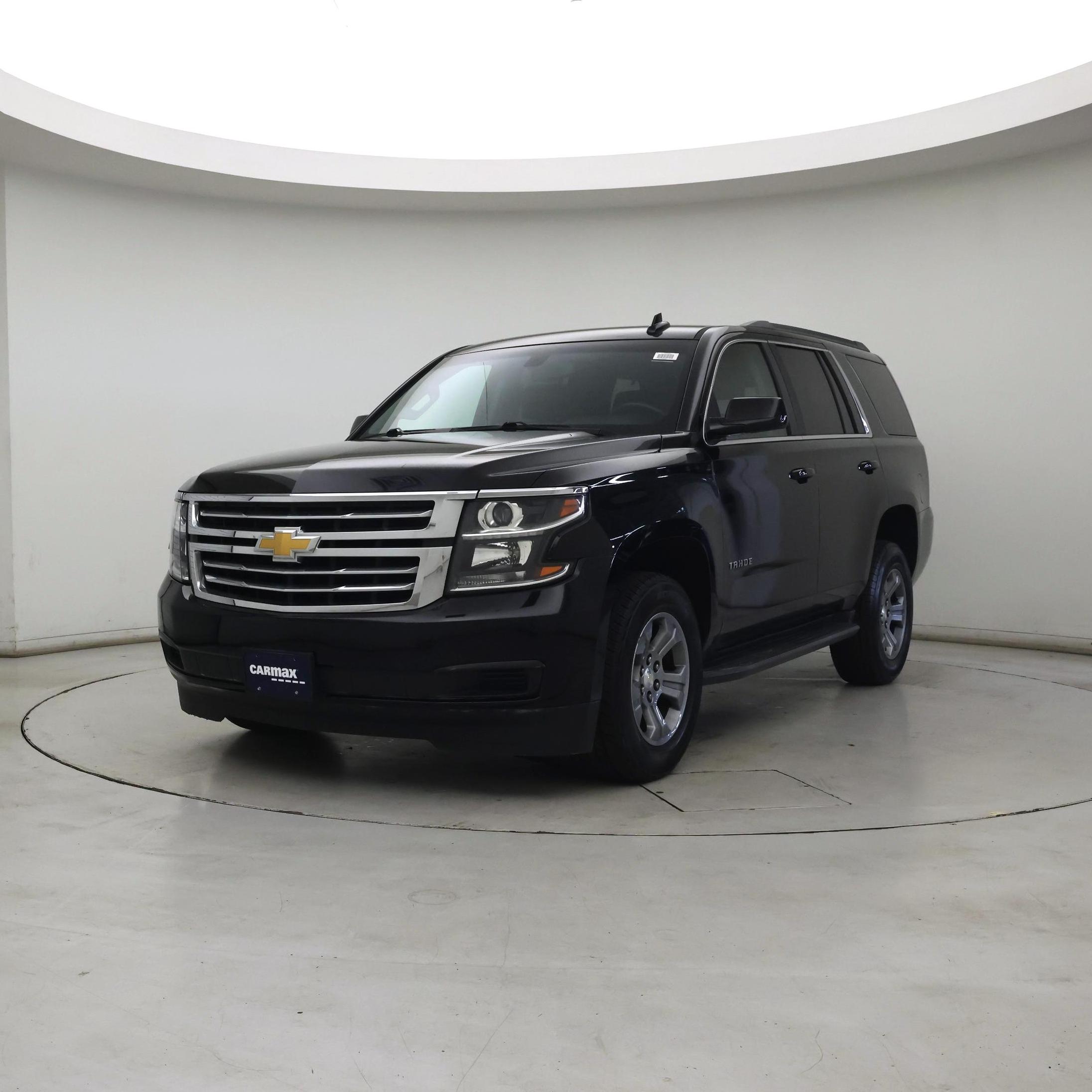 Thumbnail: 2018 Chevrolet Tahoe - 4