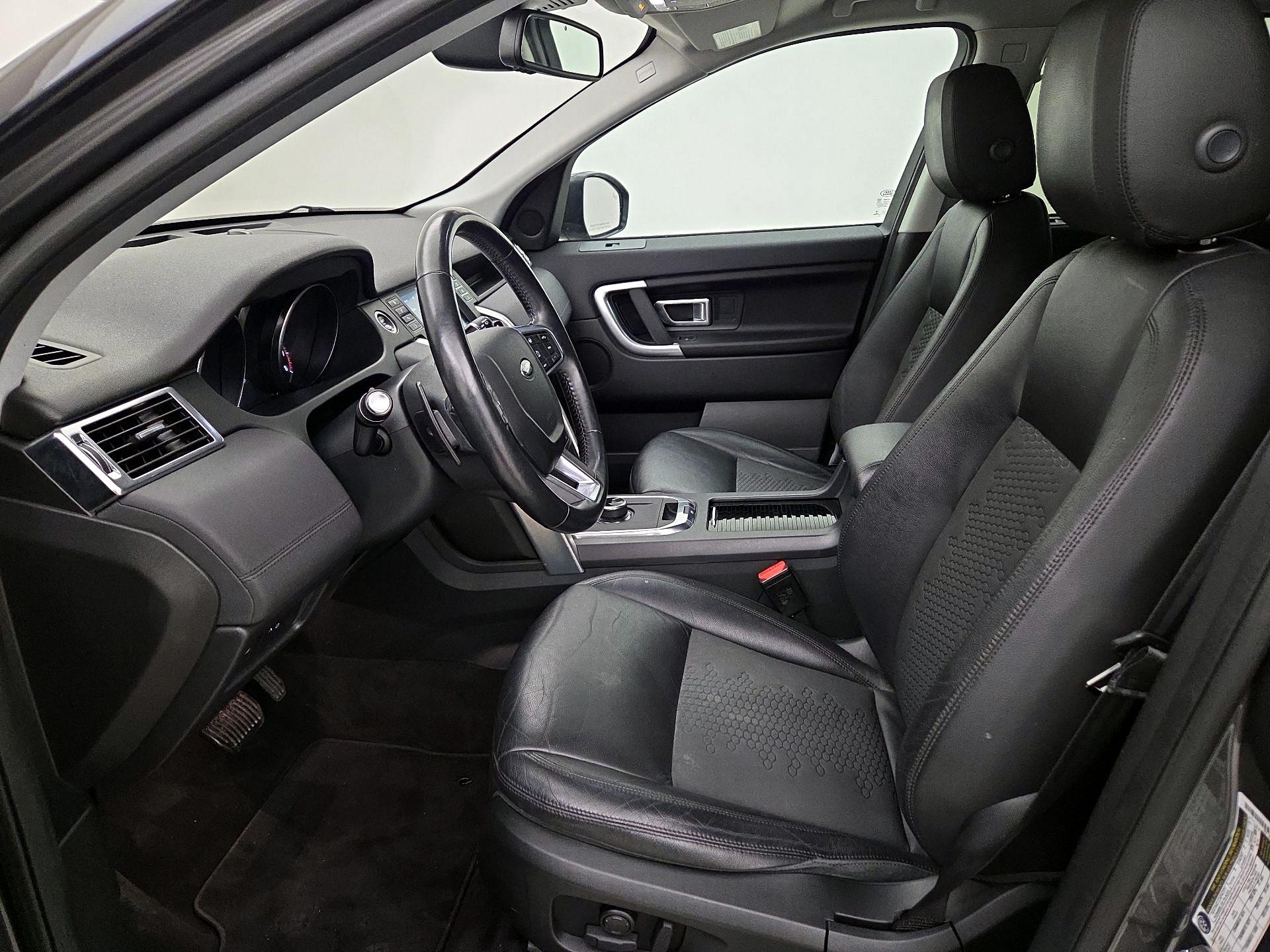 Thumbnail: 2018 Land Rover Discovery Sport - 11