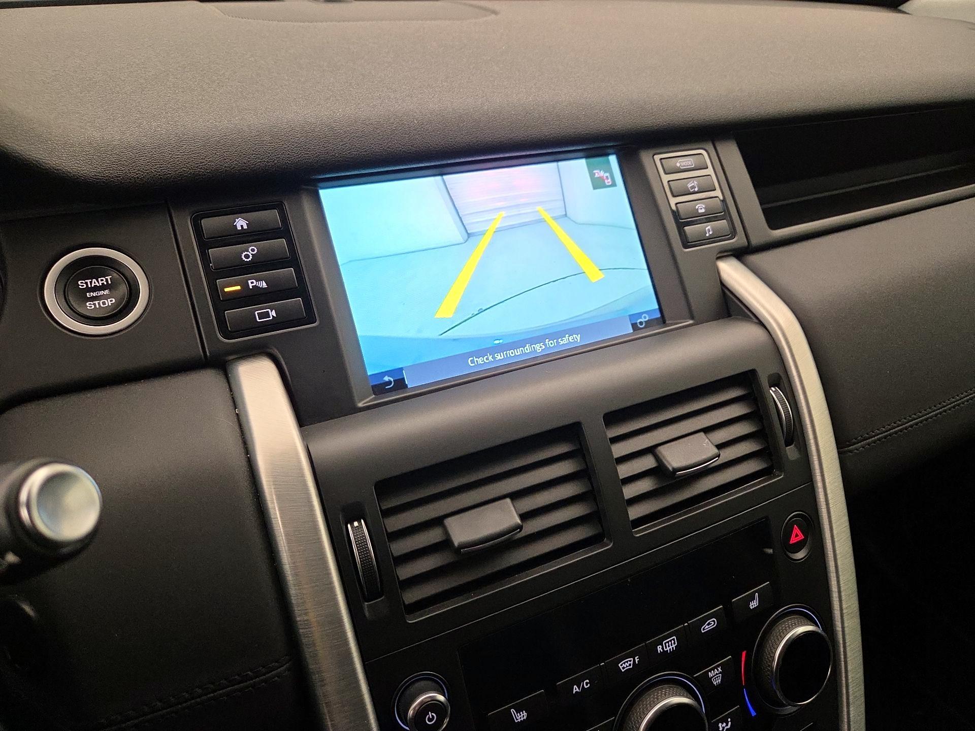 Thumbnail: 2018 Land Rover Discovery Sport - 14