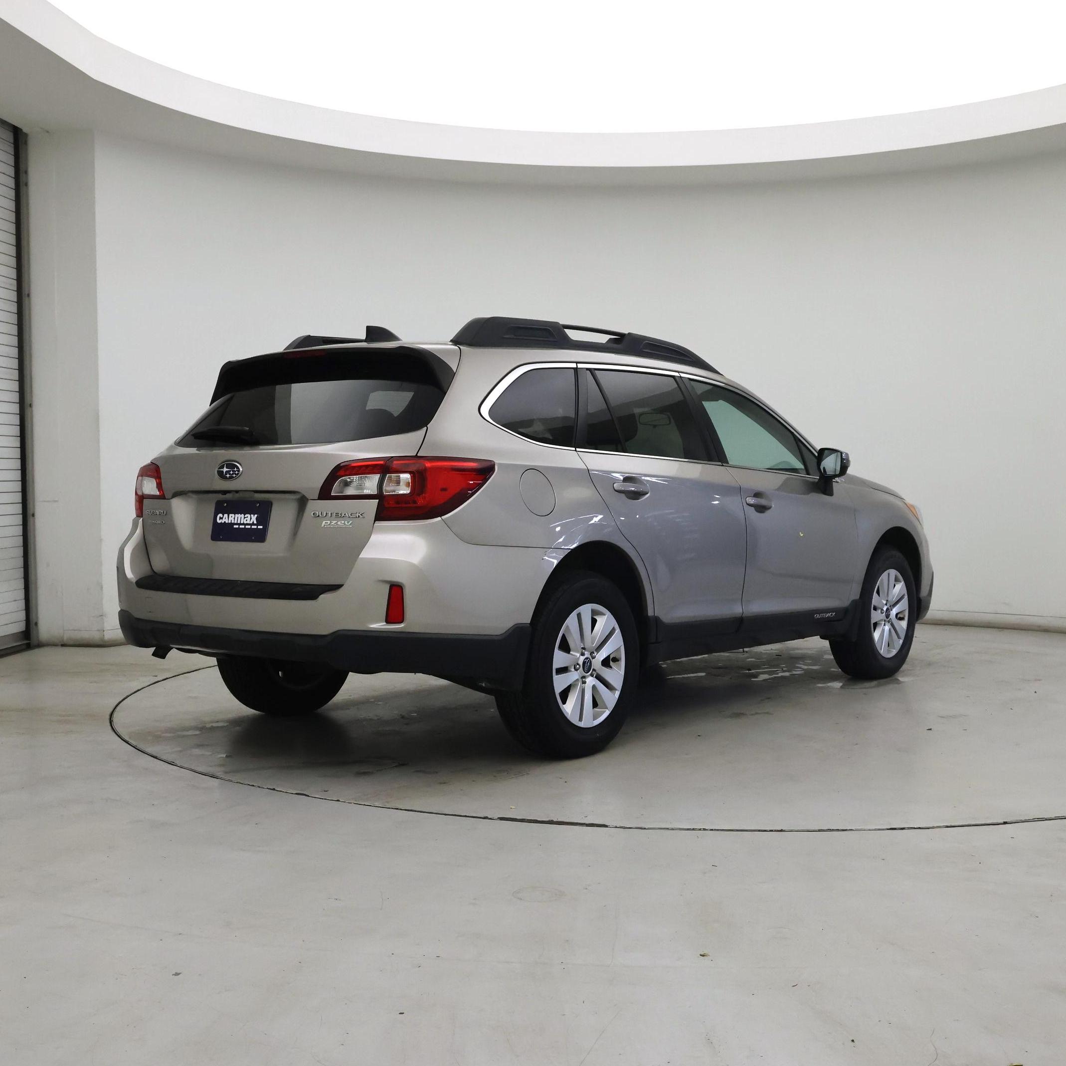 Thumbnail: 2016 Subaru Outback - 8
