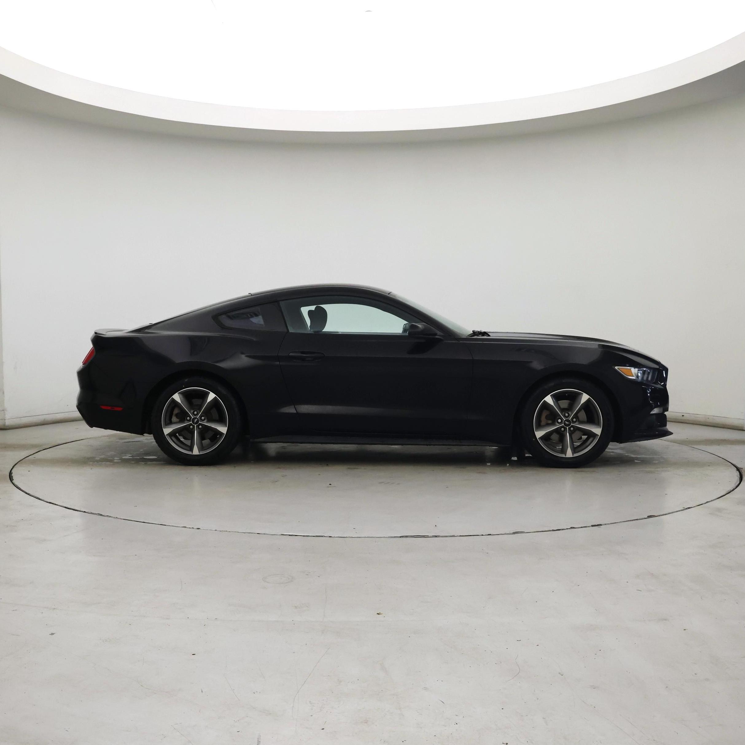 Thumbnail: 2016 Ford Mustang - 7