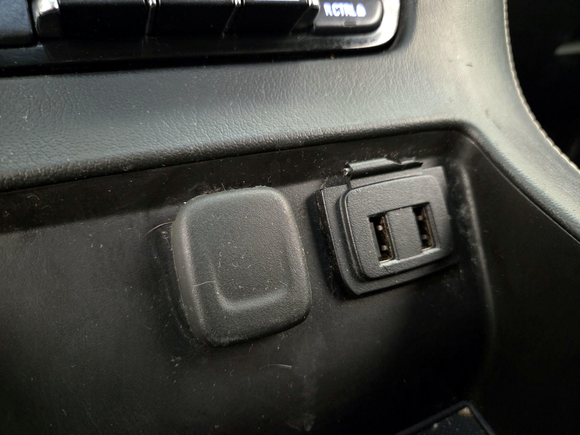 Thumbnail: 2017 Chevrolet Tahoe - 17