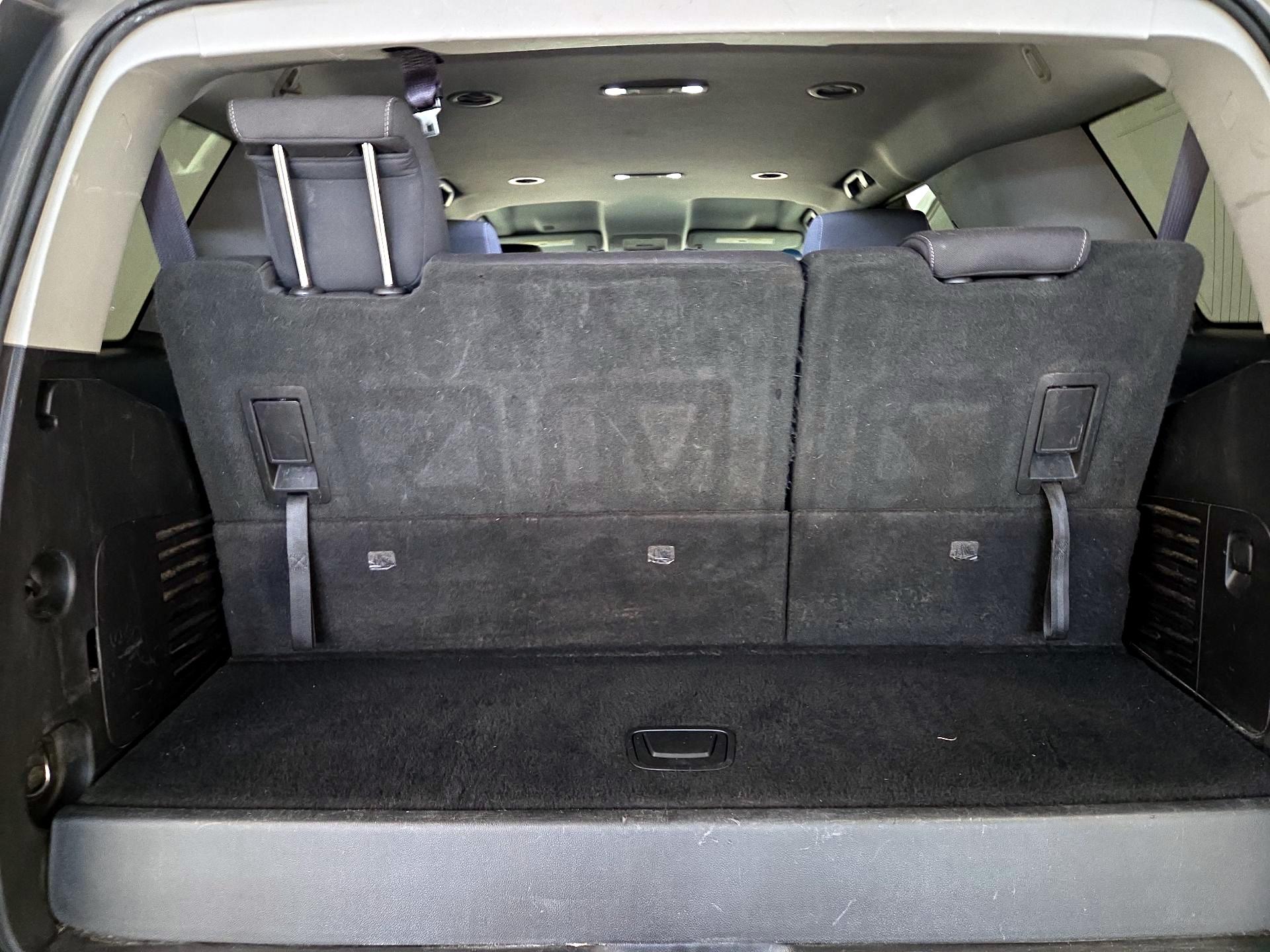 Thumbnail: 2017 Chevrolet Tahoe - 19