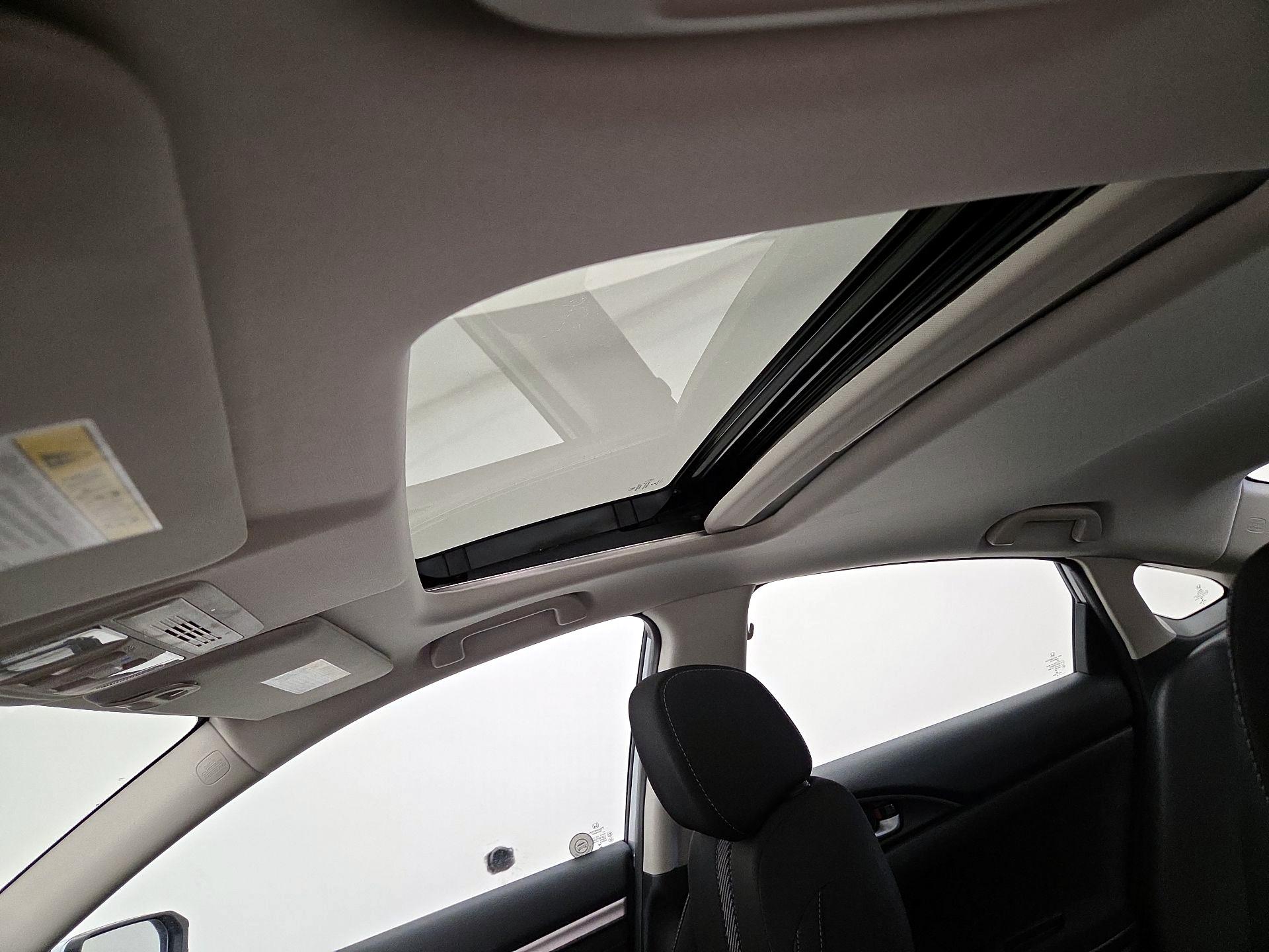 Thumbnail: 2018 Honda Civic - 18