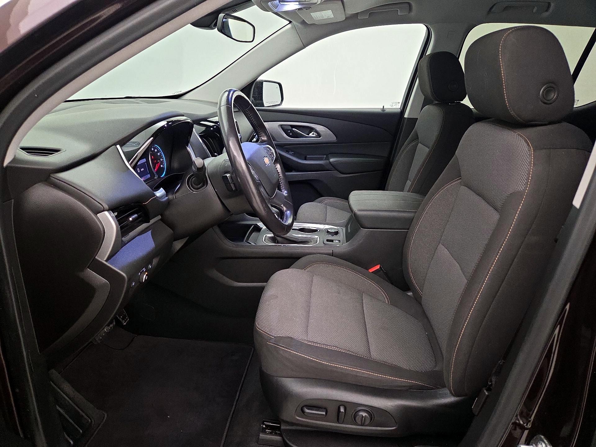 Thumbnail: 2021 Chevrolet Traverse - 11