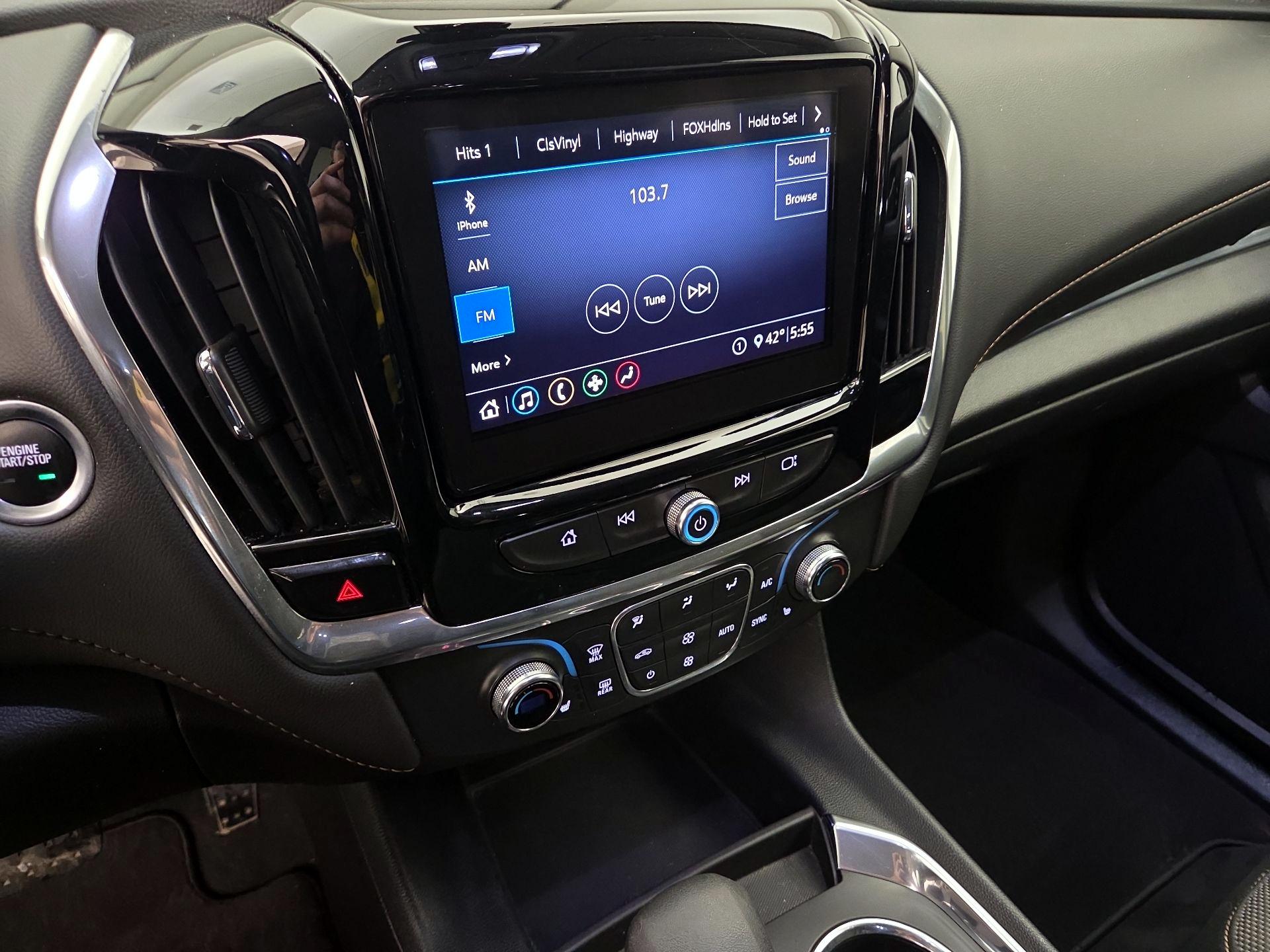 Thumbnail: 2021 Chevrolet Traverse - 15