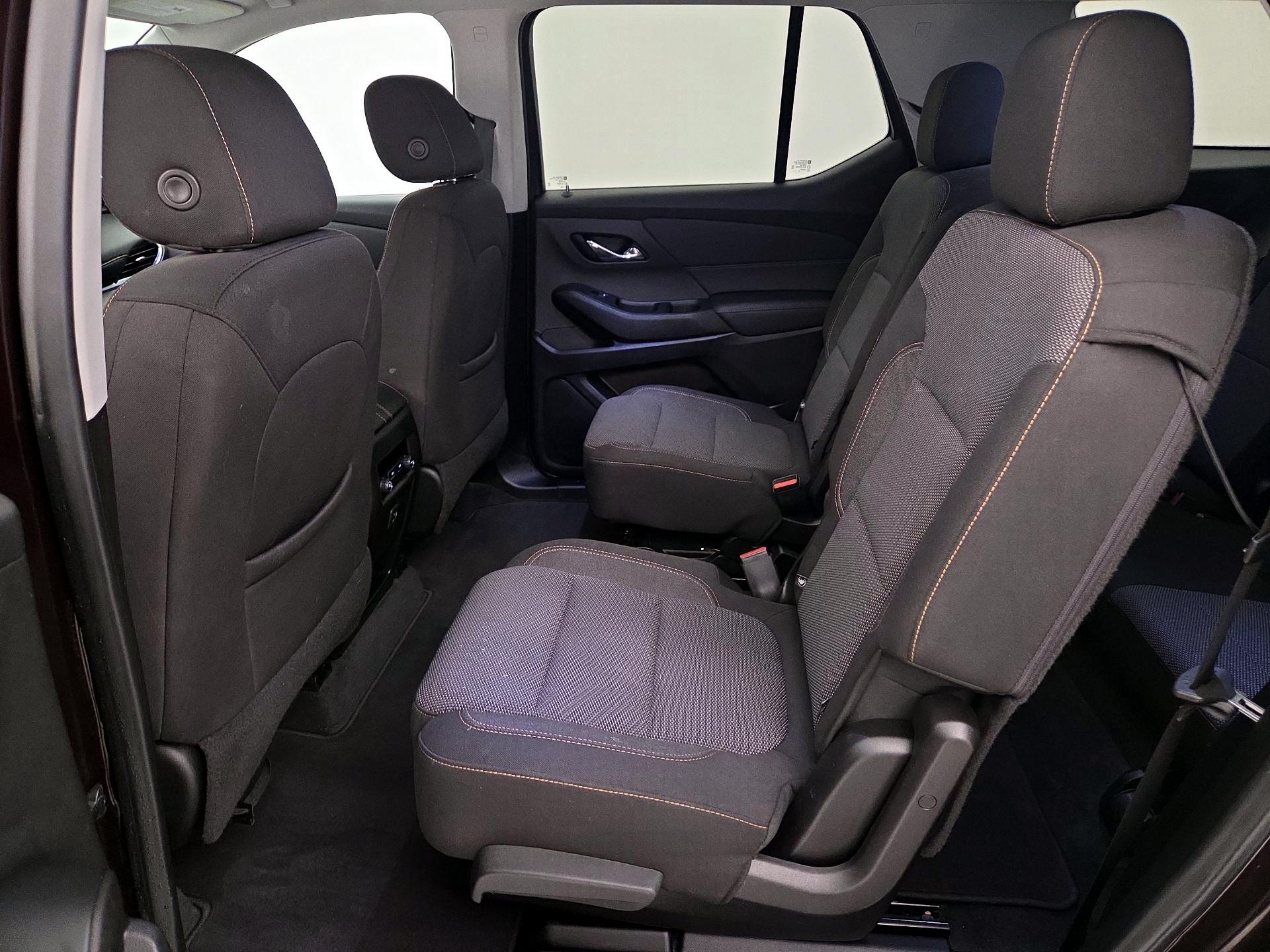 Thumbnail: 2021 Chevrolet Traverse - 19