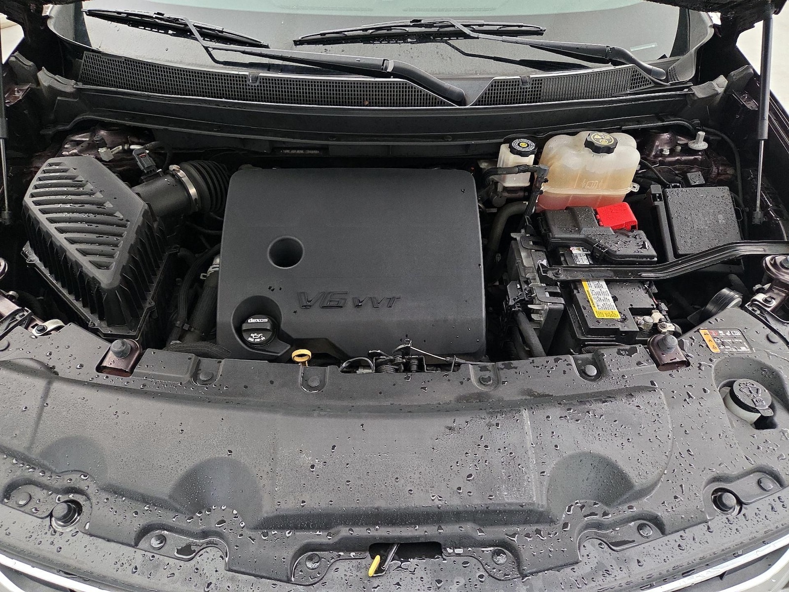 2021 Chevrolet Traverse 1LT - Photo 23
