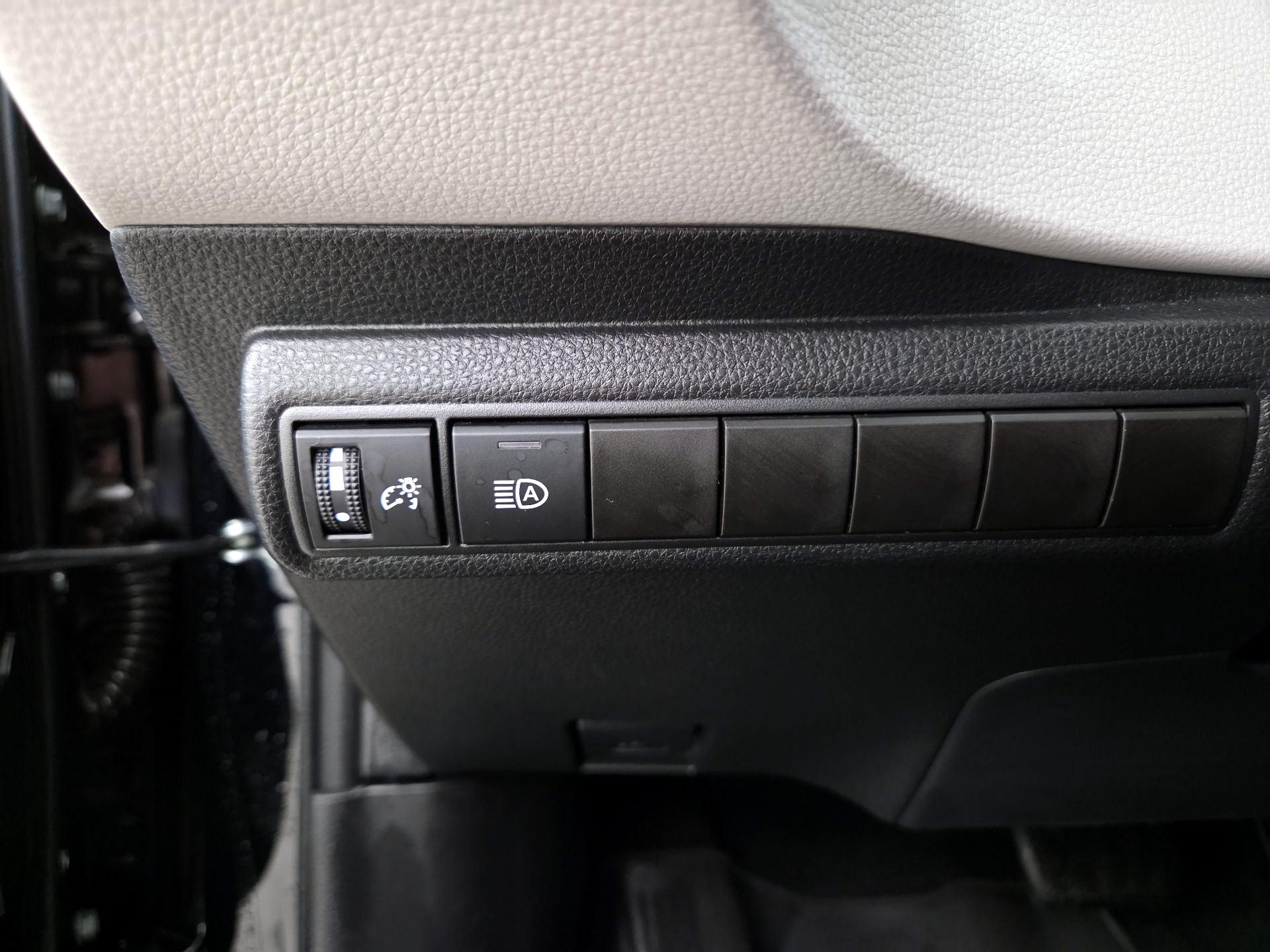 Thumbnail: 2024 Toyota Corolla - 13