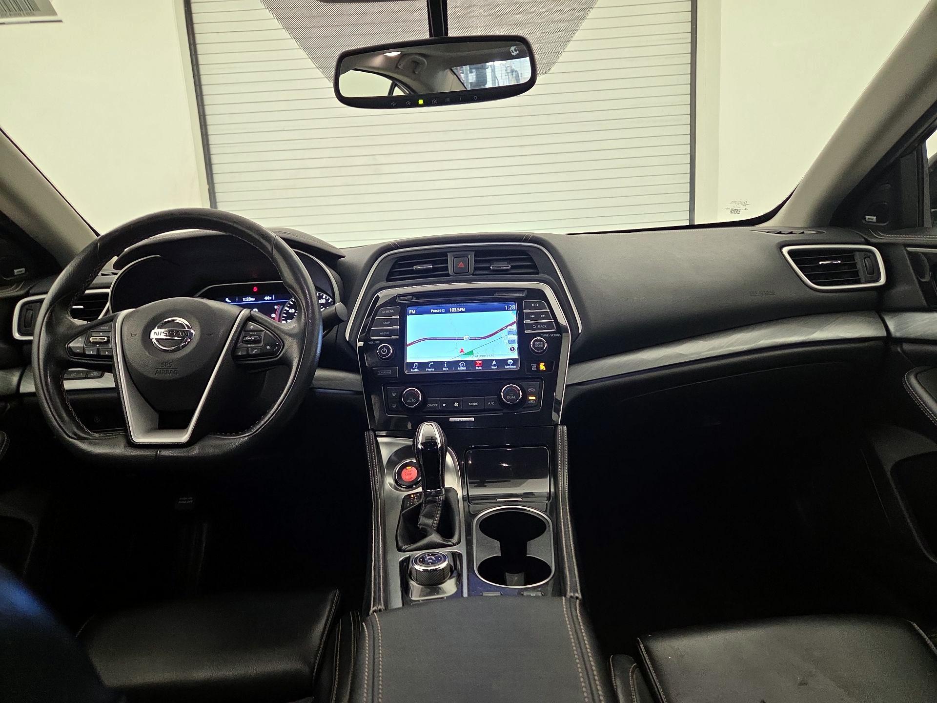 Thumbnail: 2017 Nissan Maxima - 9