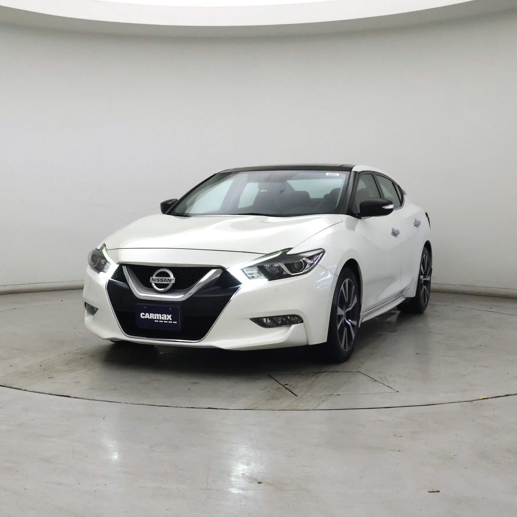 Thumbnail: 2017 Nissan Maxima - 4