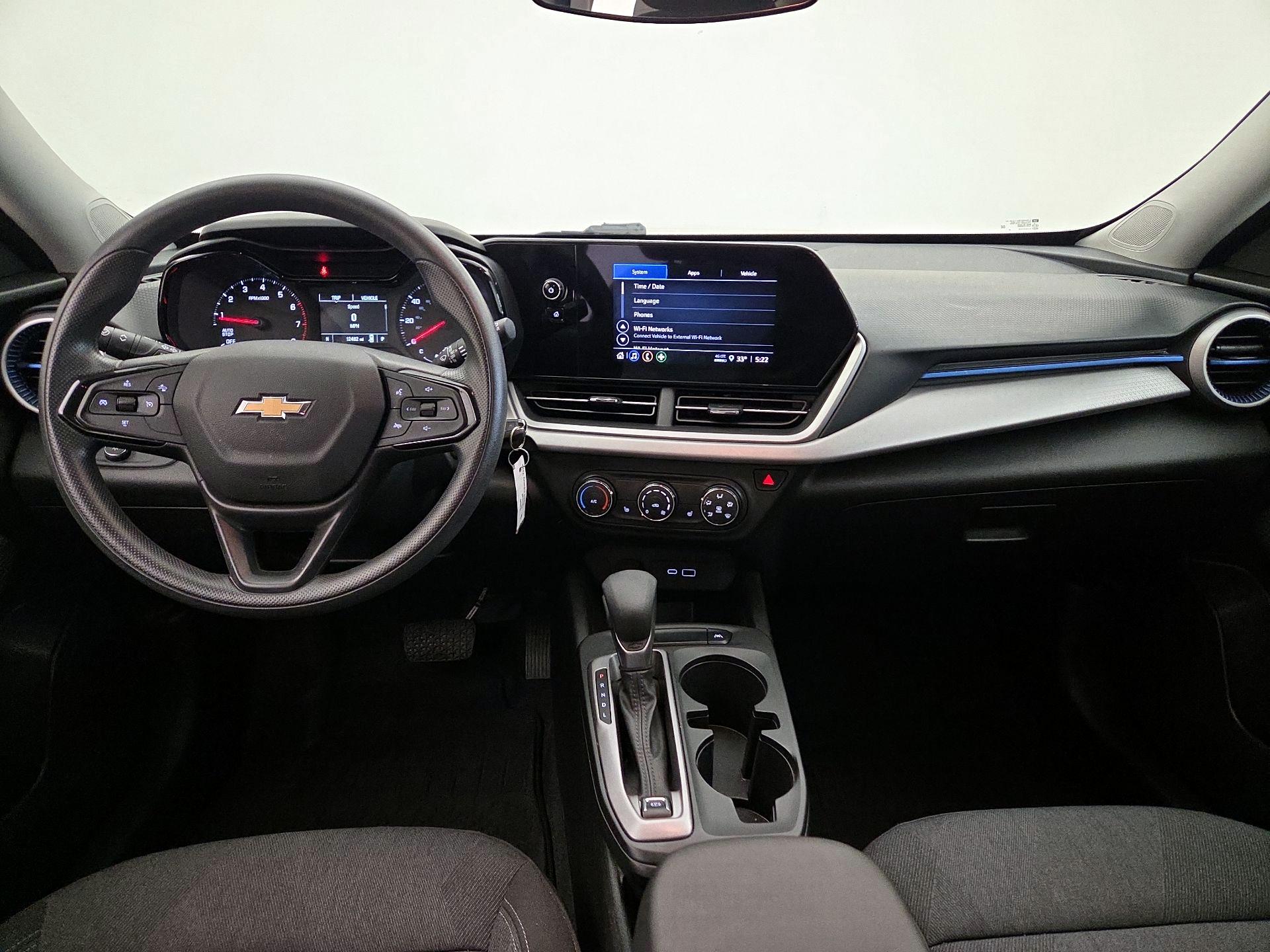 Thumbnail: 2024 Chevrolet Trax - 9