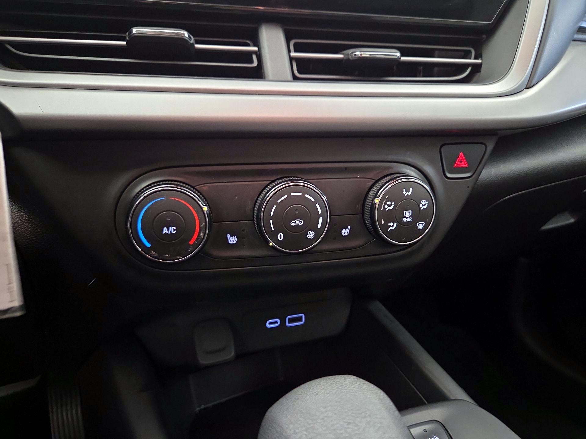 Thumbnail: 2024 Chevrolet Trax - 16