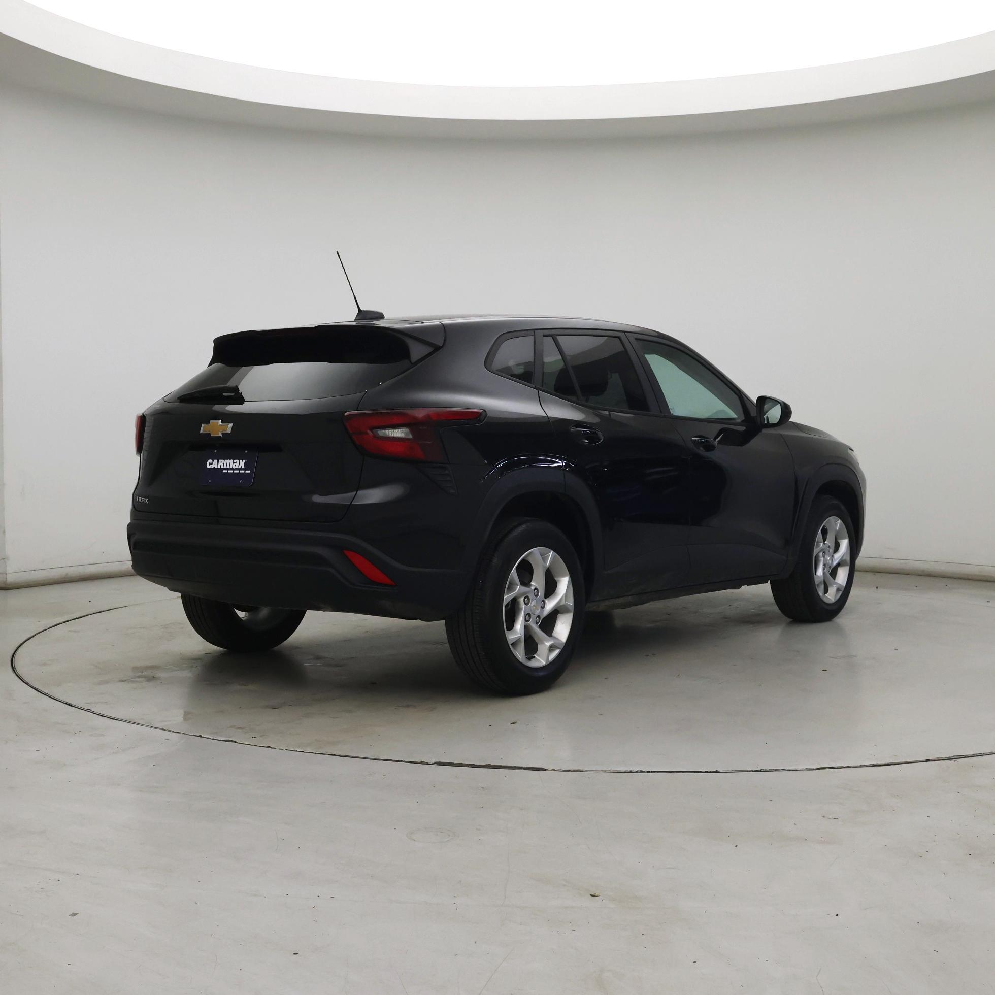 Thumbnail: 2024 Chevrolet Trax - 8