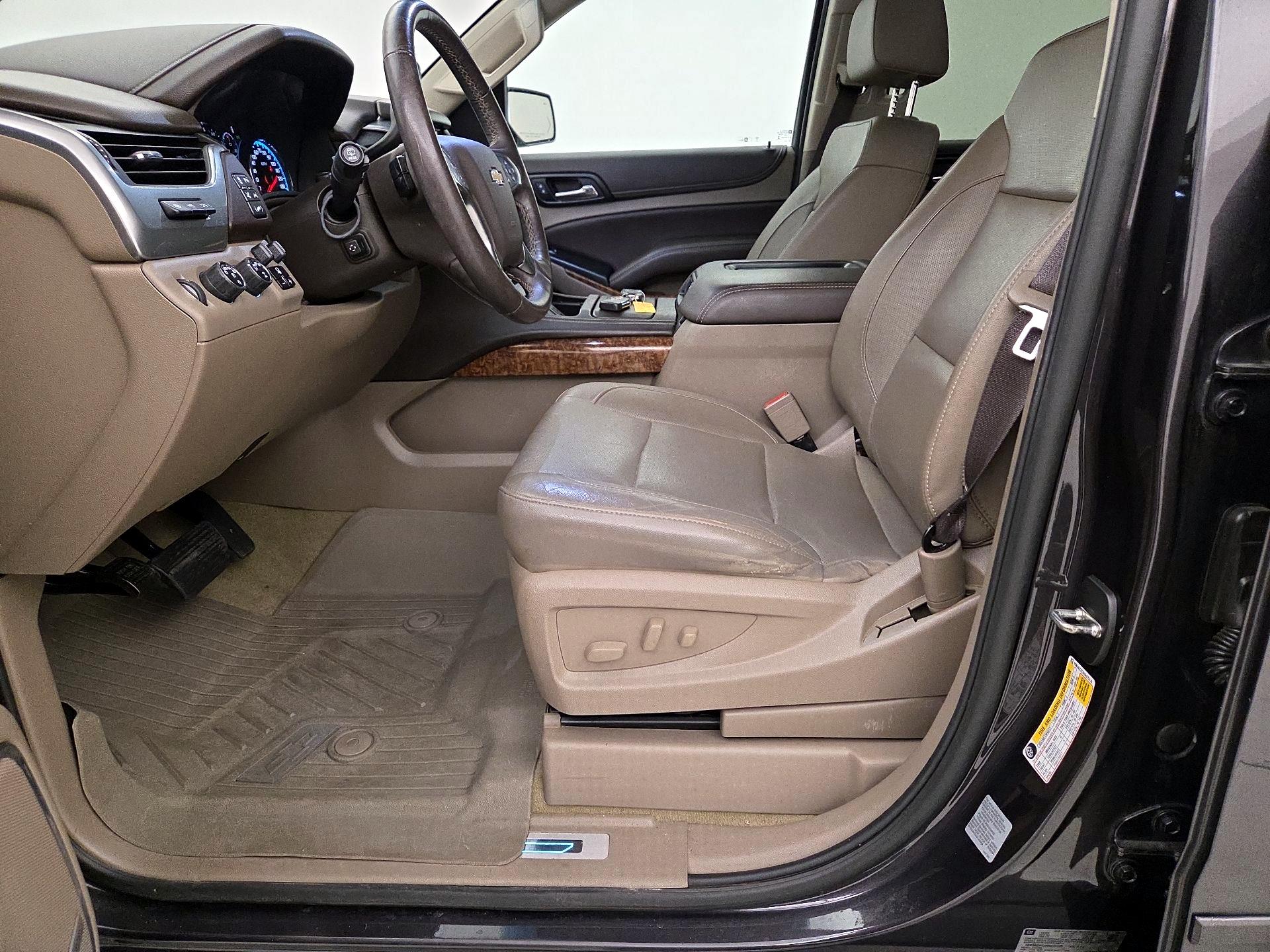 Thumbnail: 2017 Chevrolet Tahoe - 11