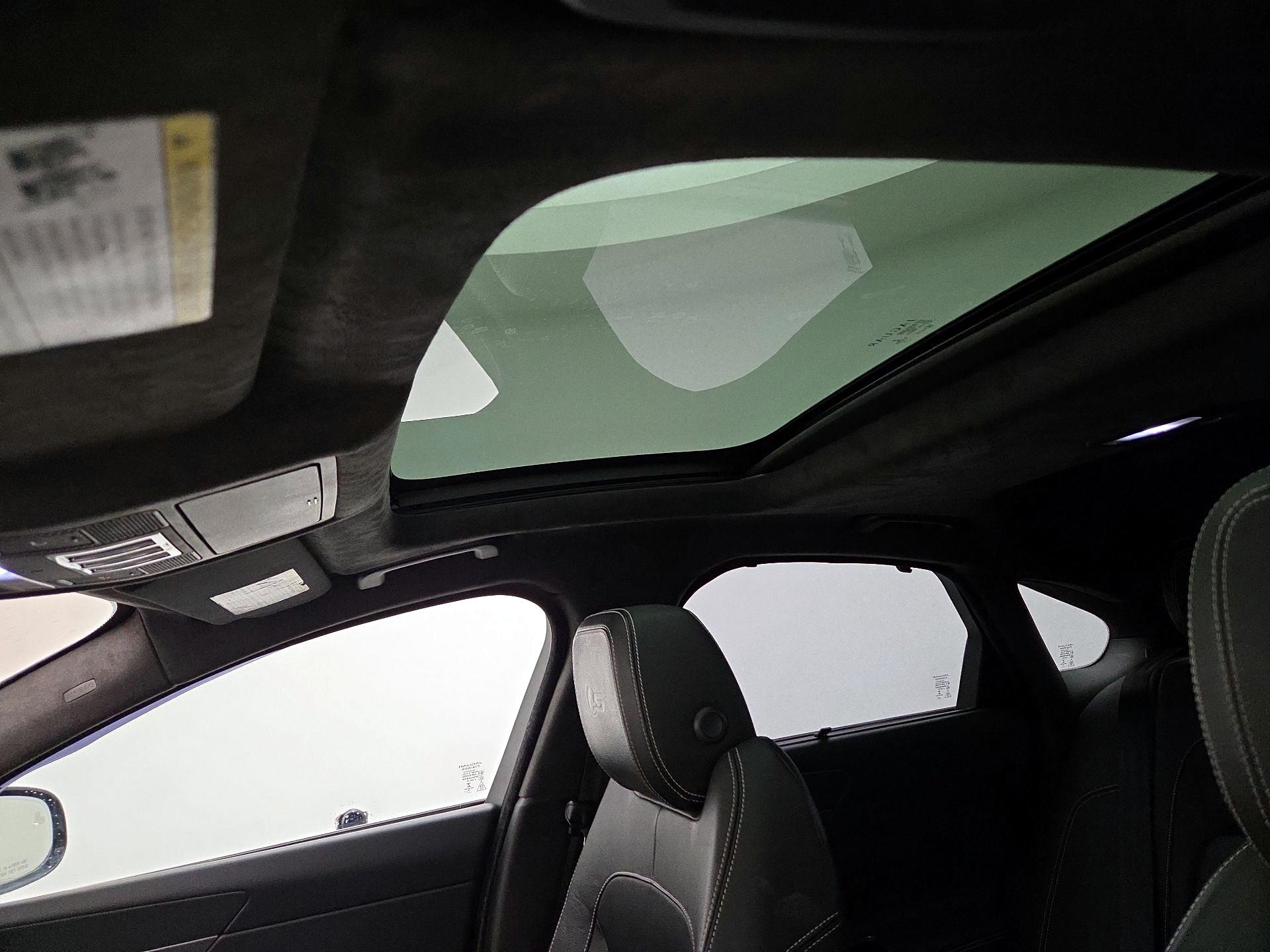 Thumbnail: 2016 Jaguar XF - 18