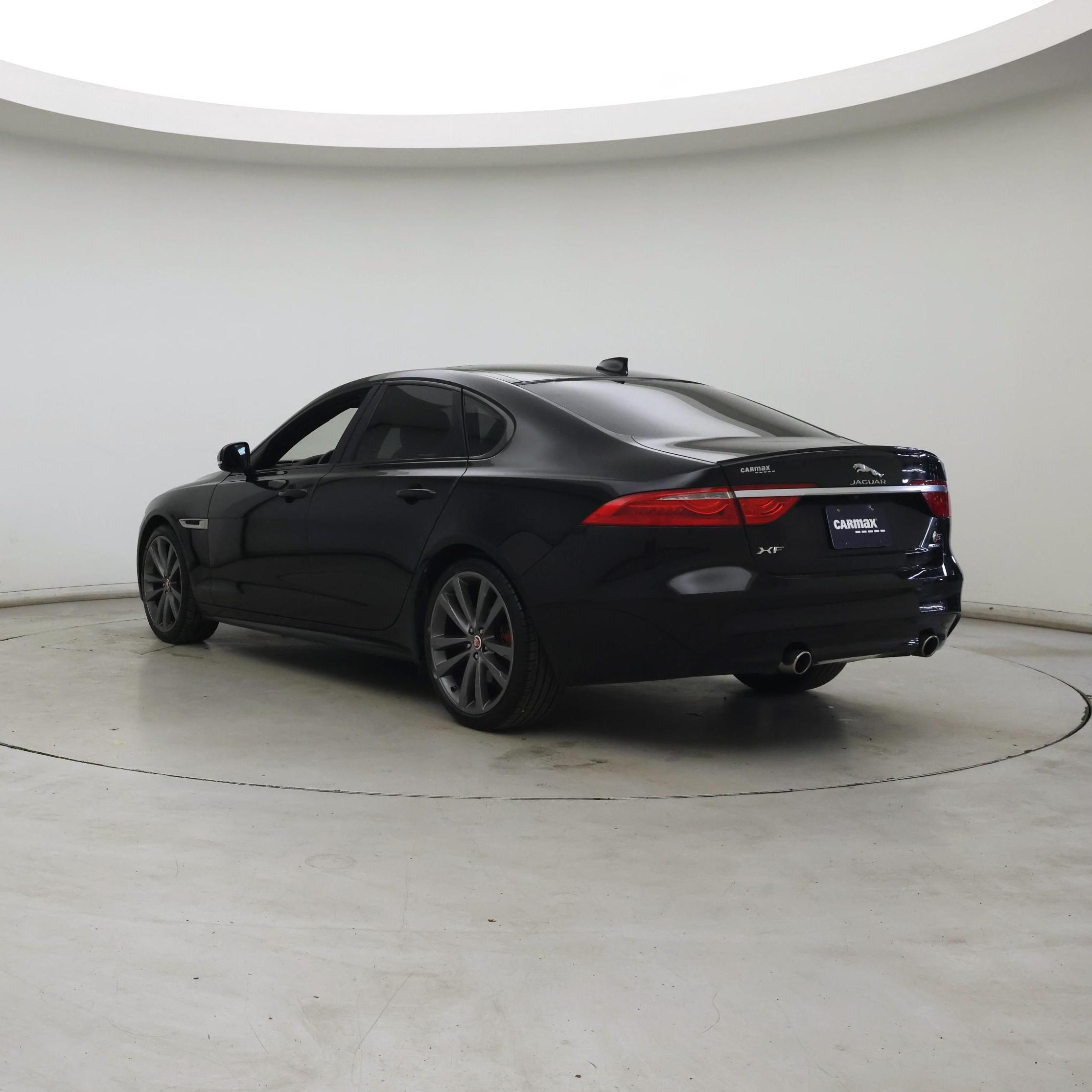 Thumbnail: 2016 Jaguar XF - 2