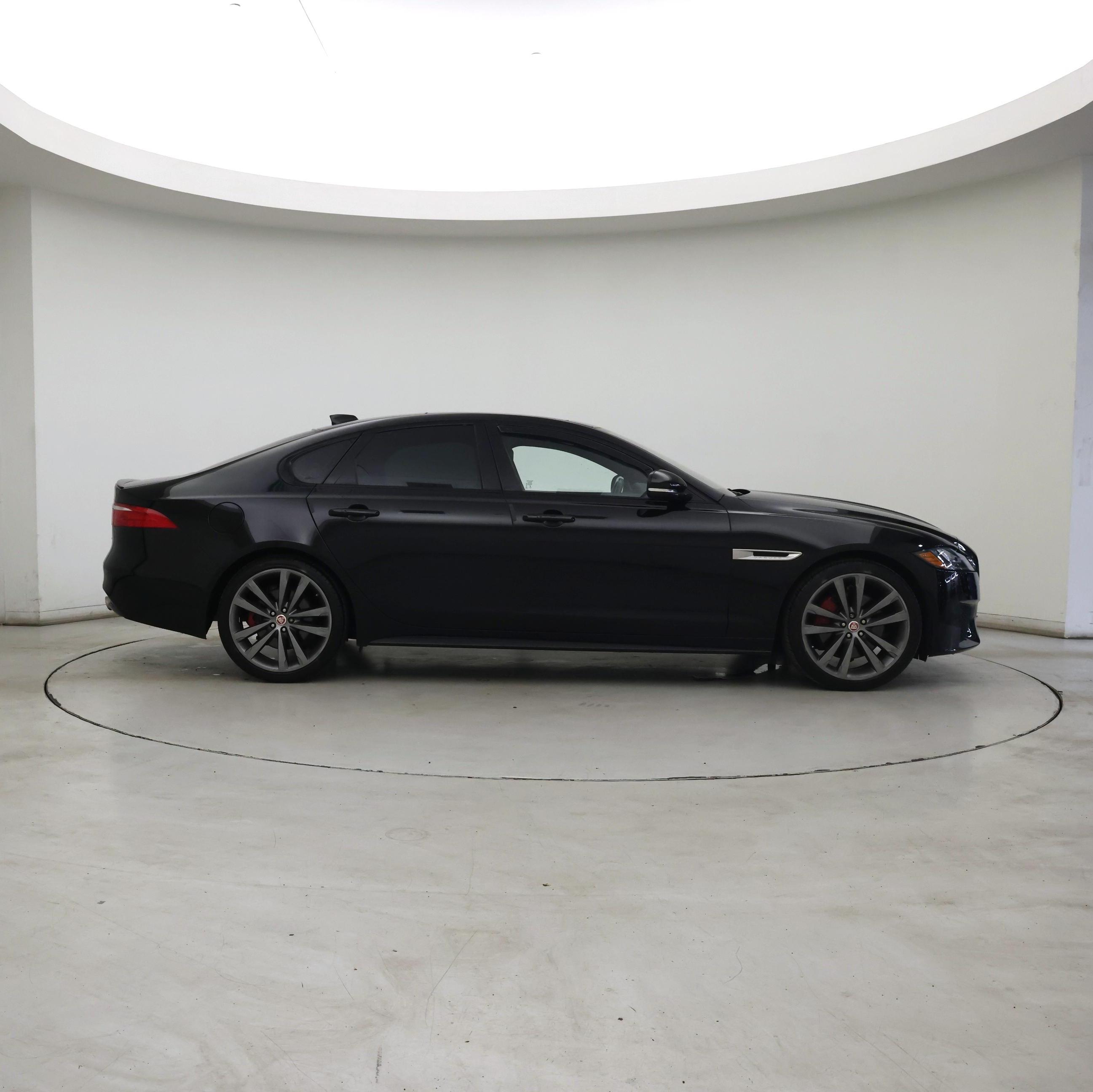Thumbnail: 2016 Jaguar XF - 7