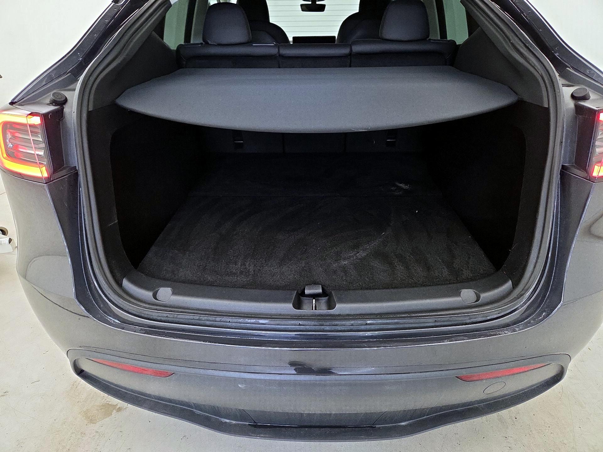 Thumbnail: 2024 Tesla Model Y - 19