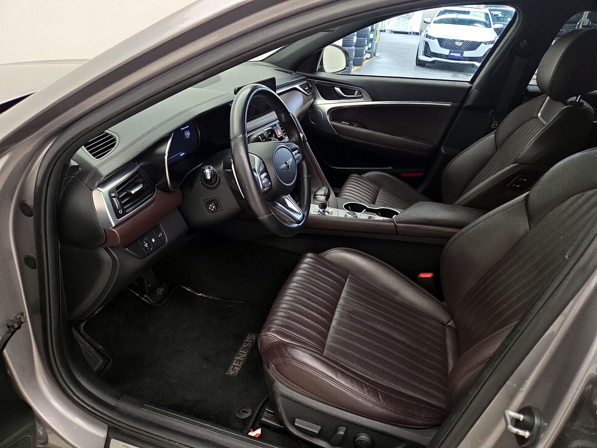 Thumbnail: 2022 Genesis G70 - 11