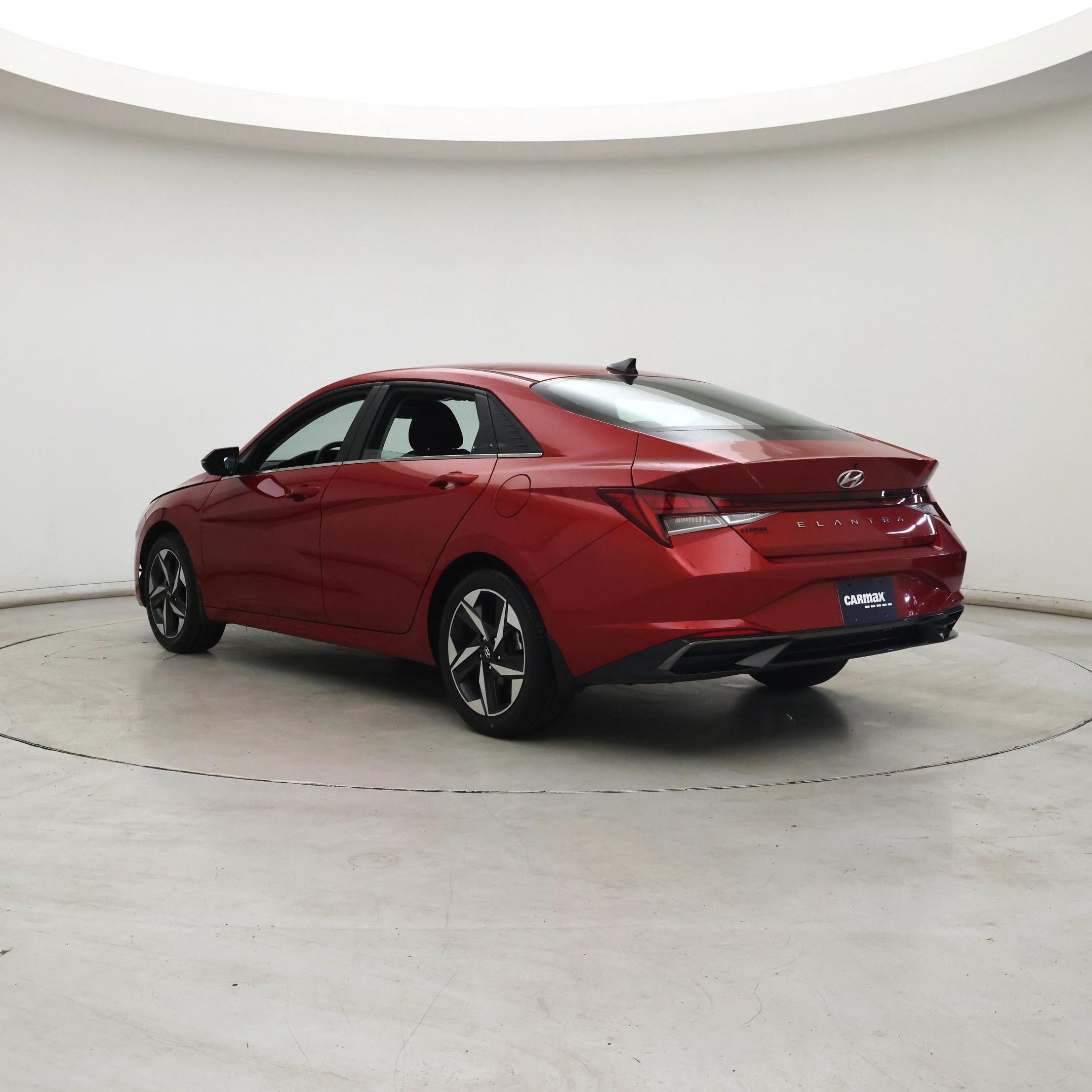 Thumbnail: 2022 Hyundai Elantra - 2