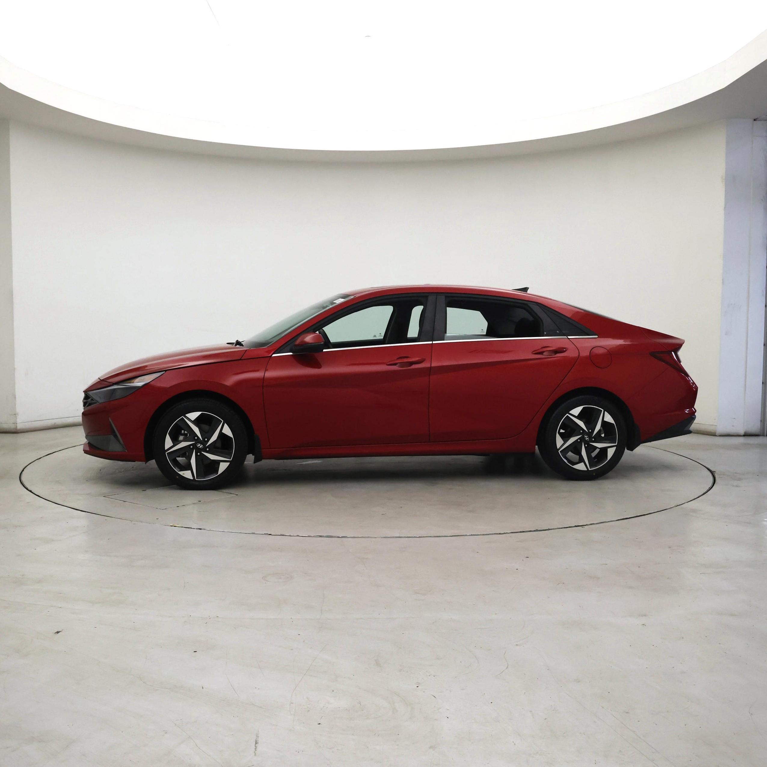 Thumbnail: 2022 Hyundai Elantra - 3