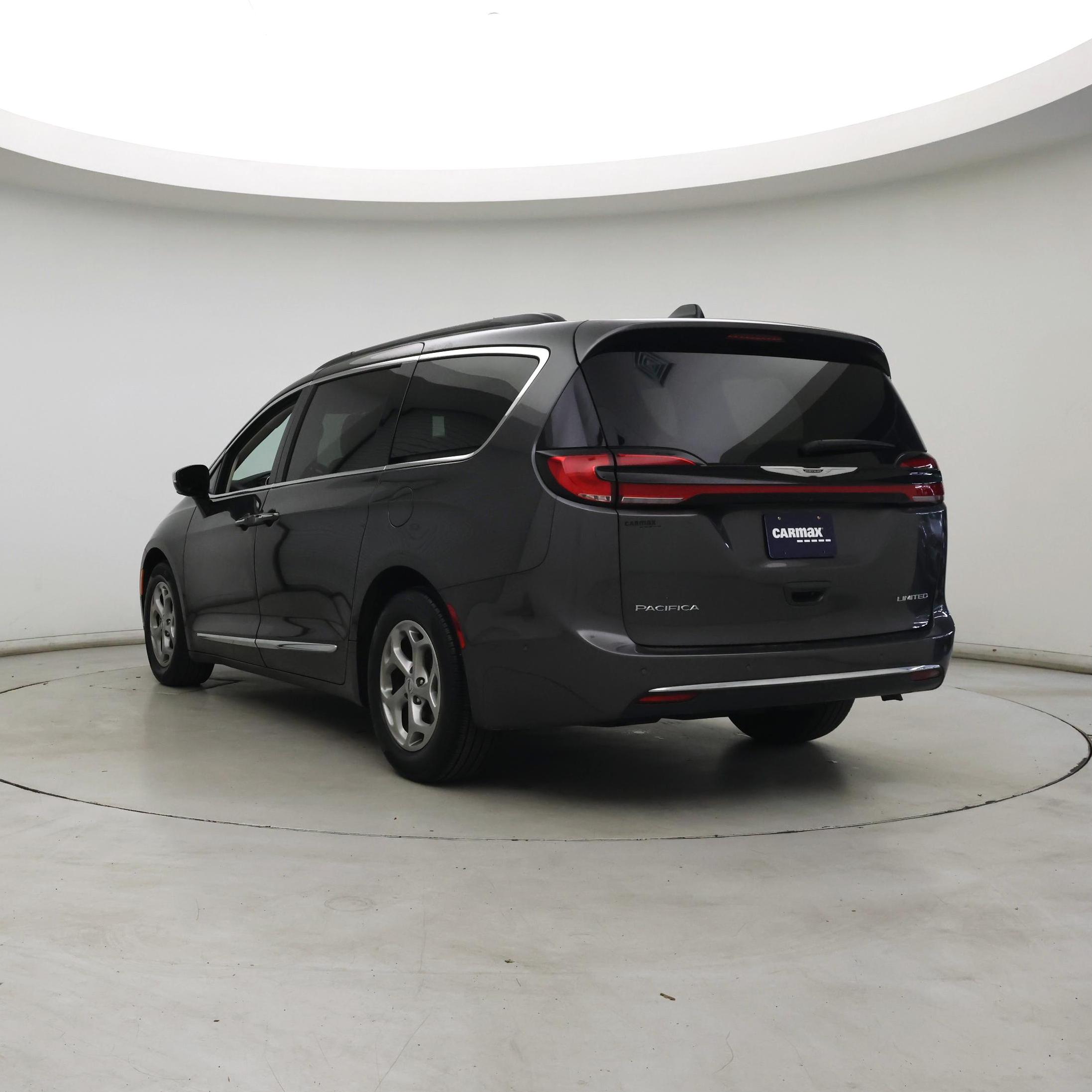 Thumbnail: 2023 Chrysler Pacifica - 2