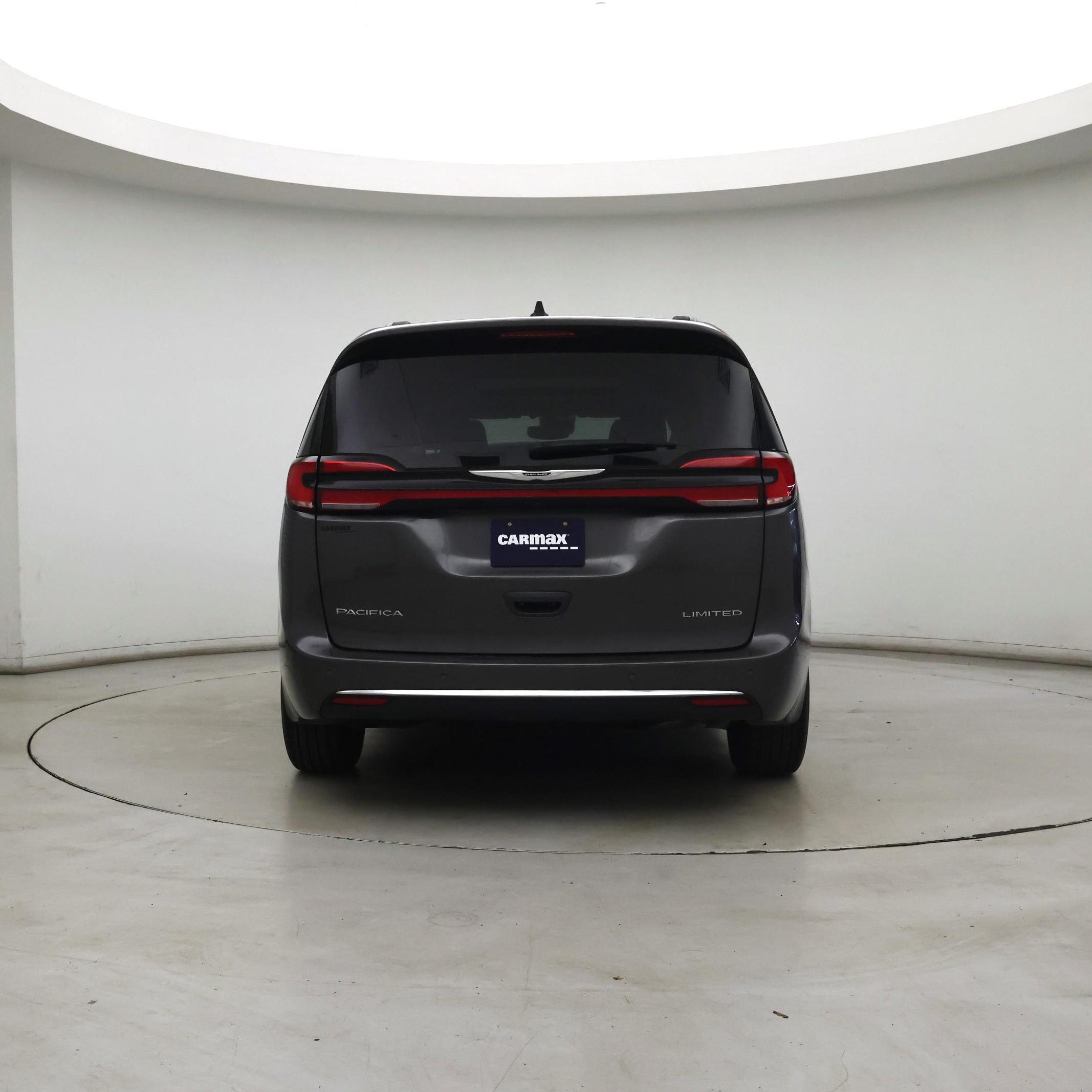 Thumbnail: 2023 Chrysler Pacifica - 6