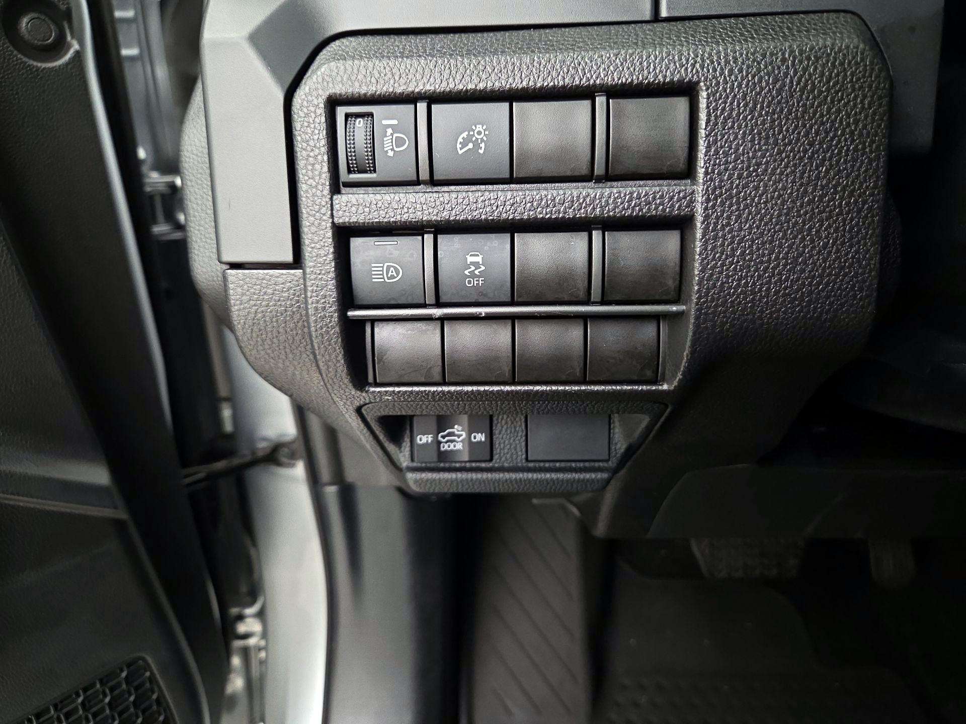 Thumbnail: 2025 Toyota Tacoma - 13