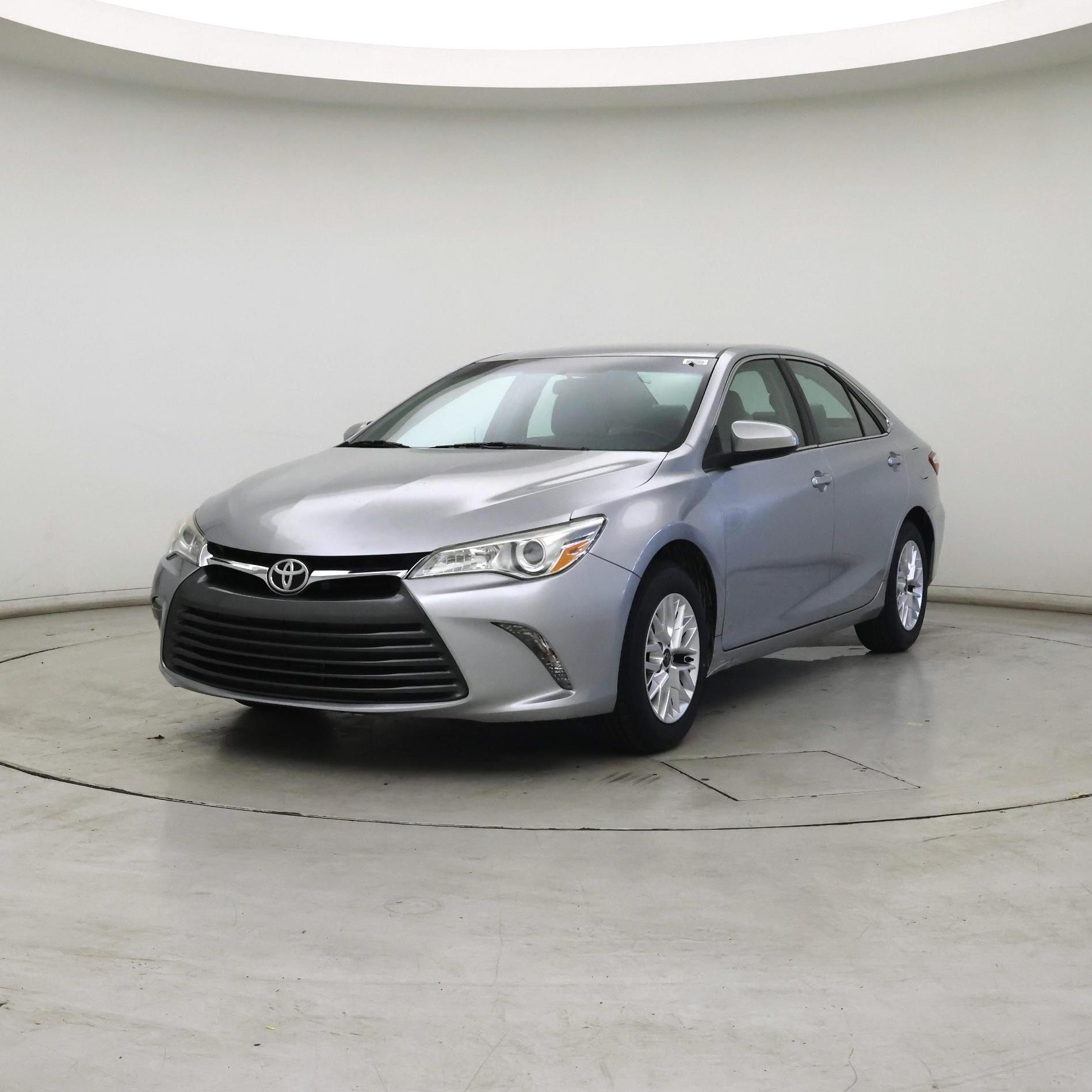 Thumbnail: 2017 Toyota Camry - 4