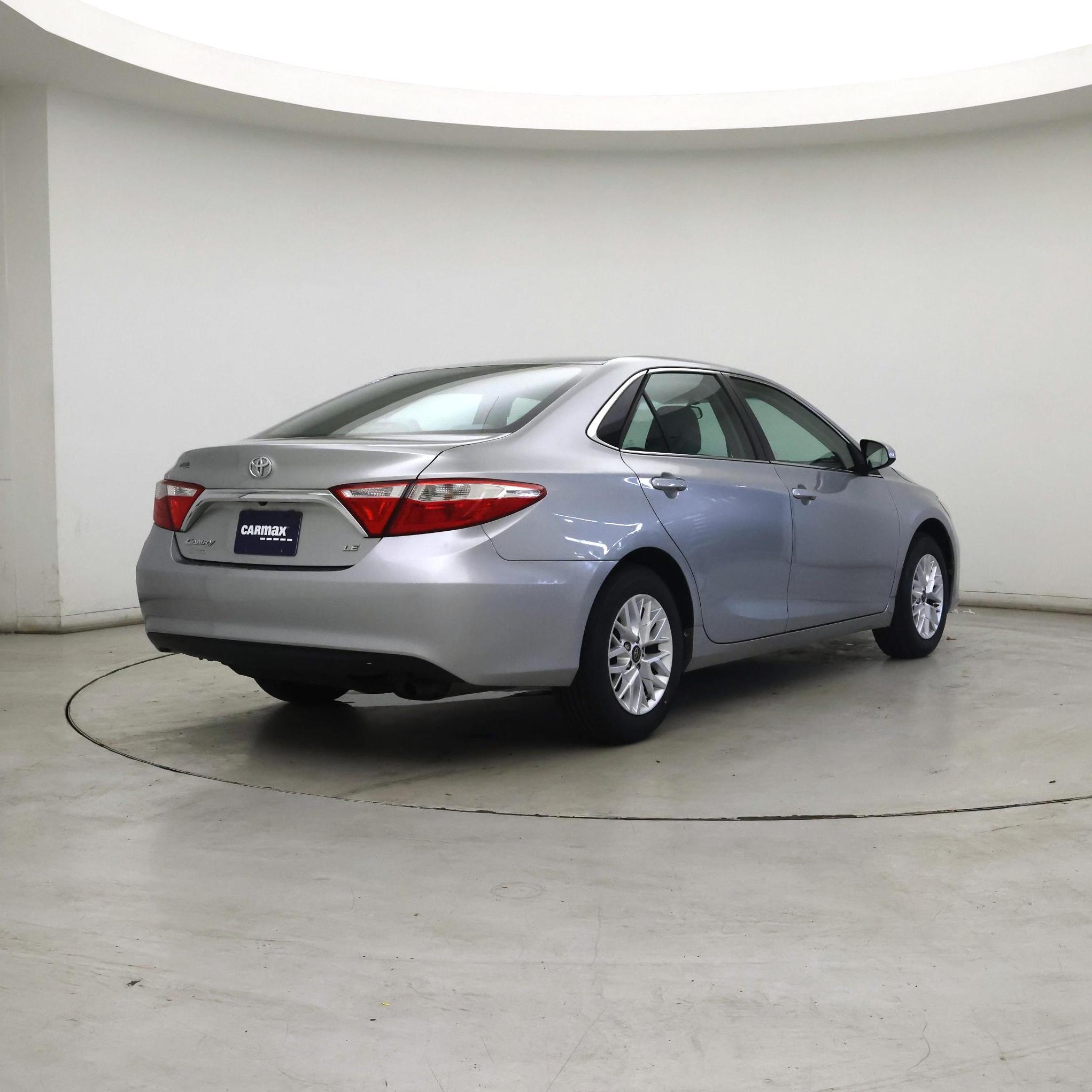 Thumbnail: 2017 Toyota Camry - 8