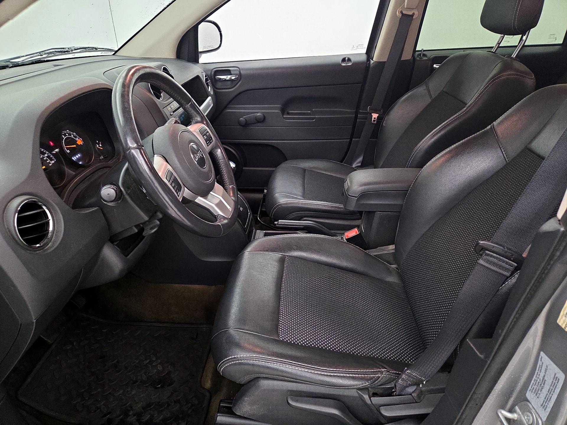 Thumbnail: 2017 Jeep Compass - 11