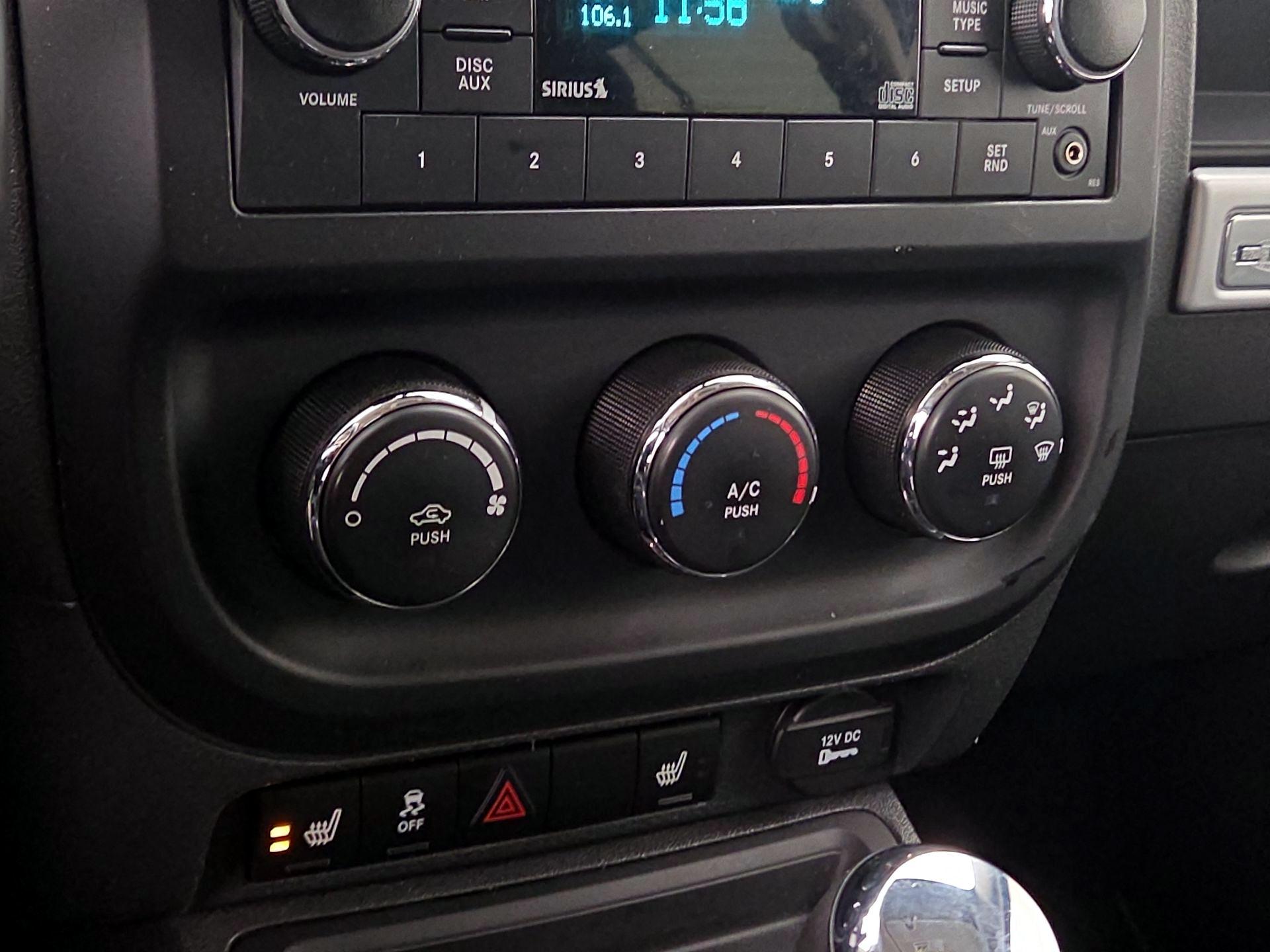 Thumbnail: 2017 Jeep Compass - 14