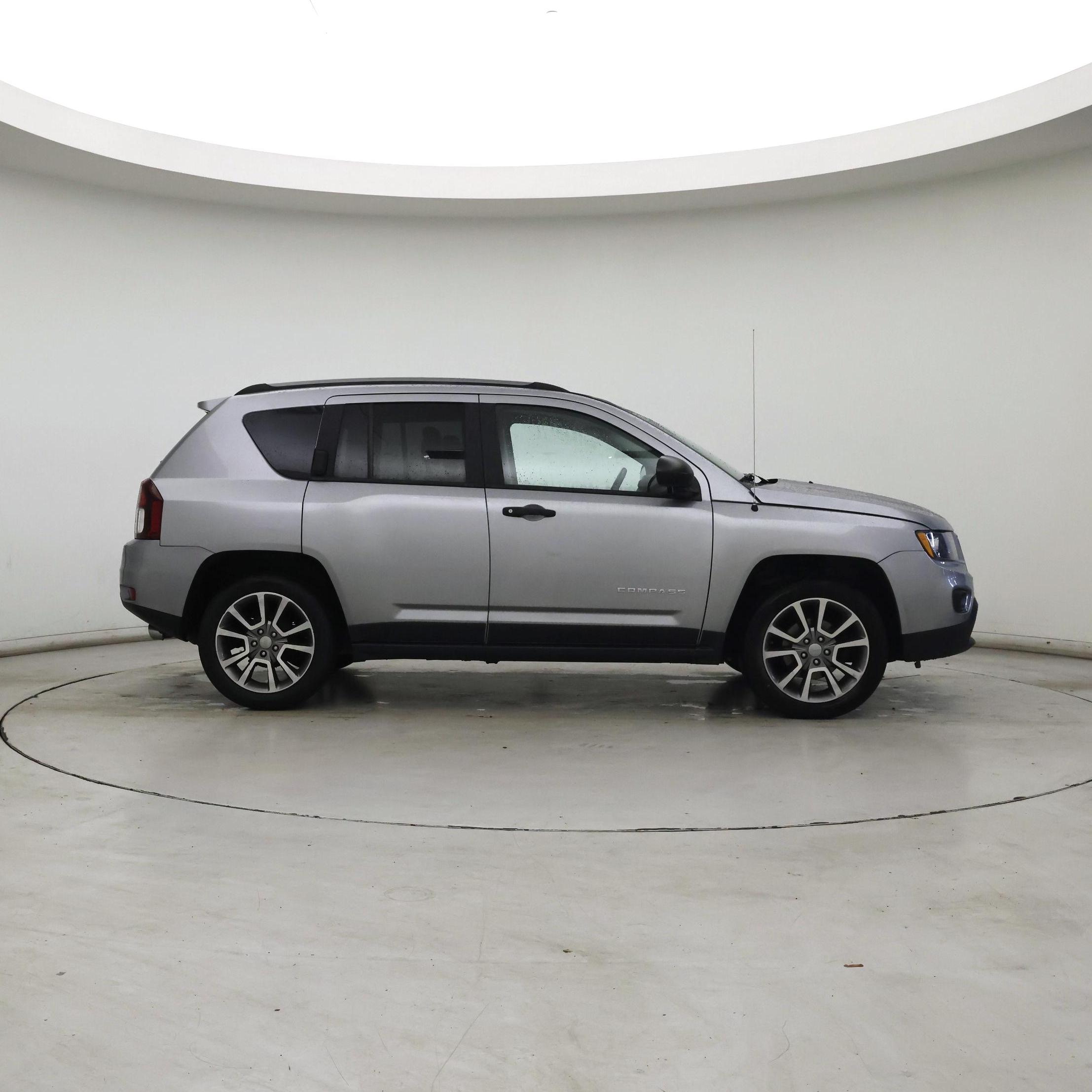 Thumbnail: 2017 Jeep Compass - 7