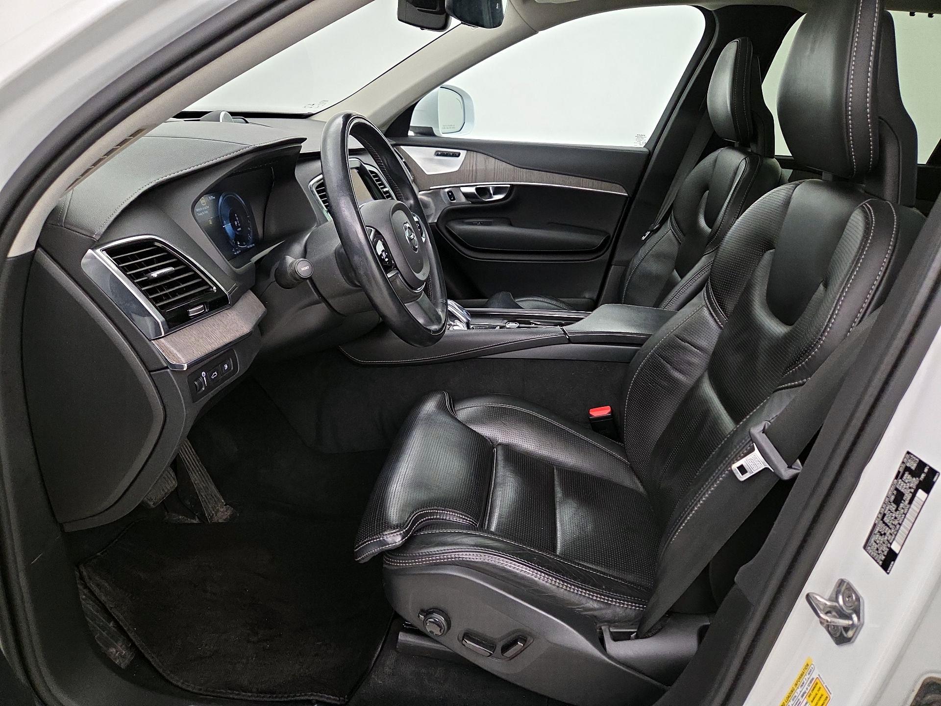 Thumbnail: 2021 Volvo XC90 - 11