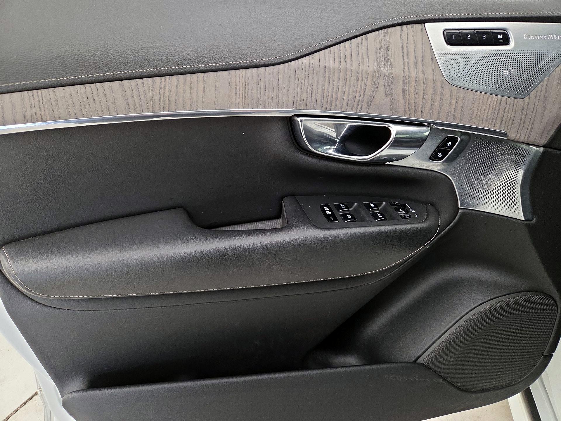 Thumbnail: 2021 Volvo XC90 - 12