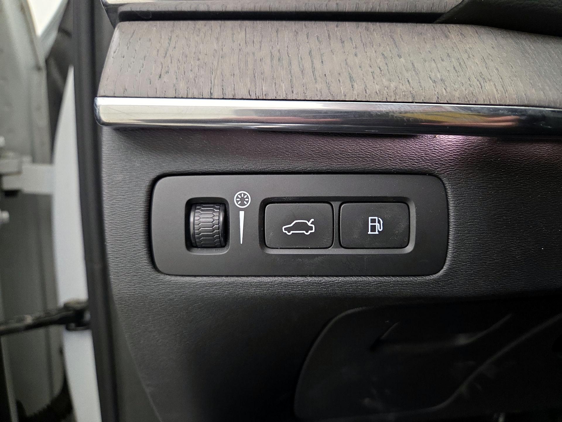 Thumbnail: 2021 Volvo XC90 - 13