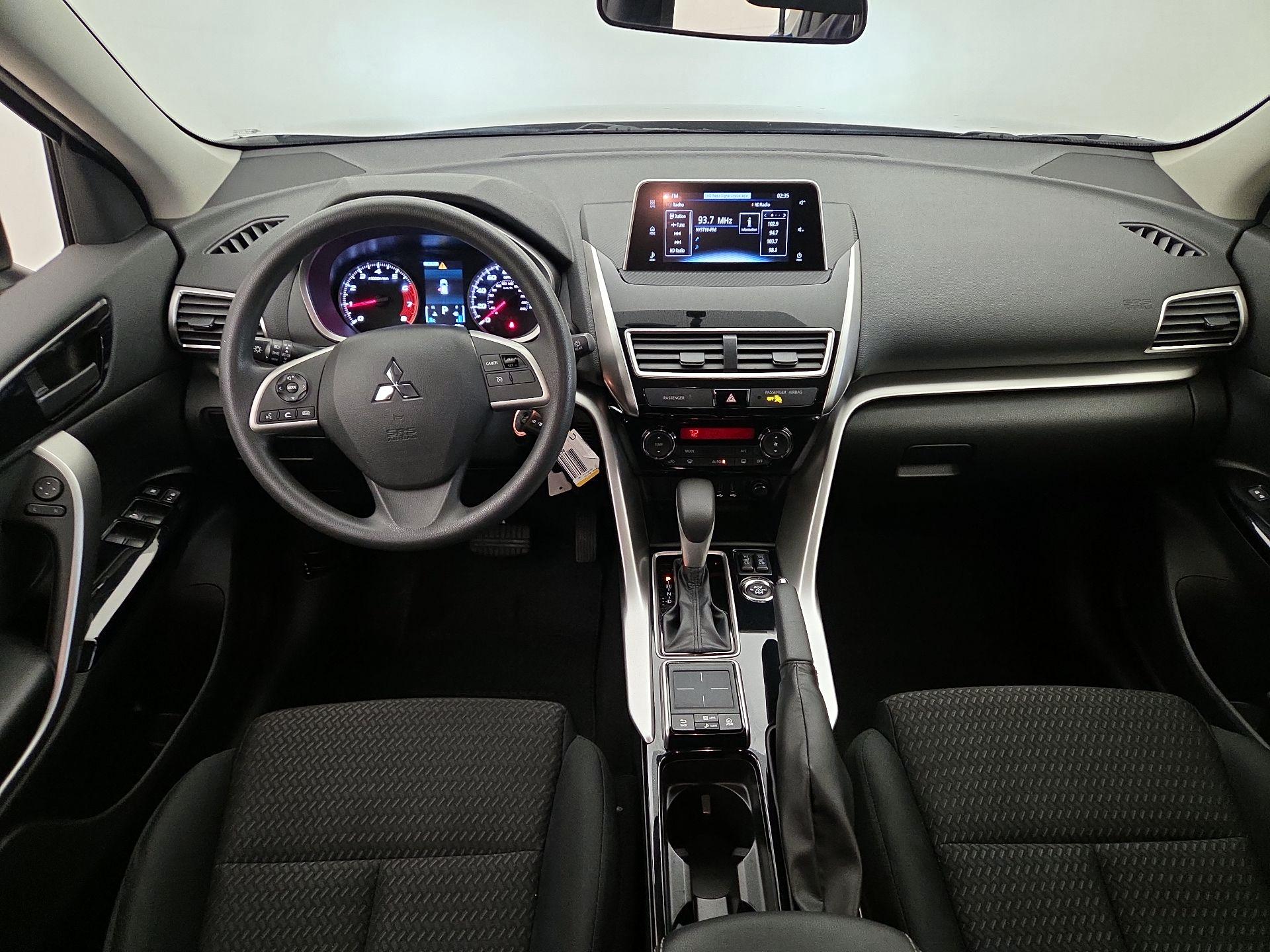 Thumbnail: 2020 Mitsubishi Eclipse Cross - 9